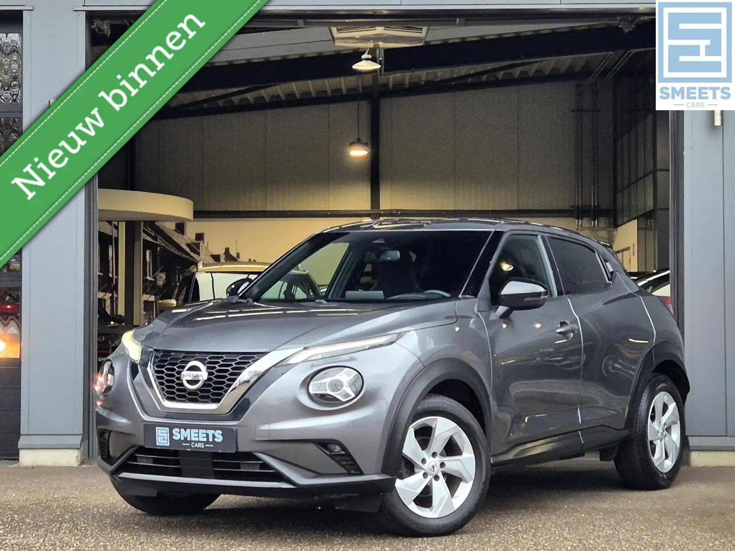 Nissan Juke 1.0 DIG-T N-Connecta |Nav|Cam|Carplay |Clima|DAB Grijs - 1