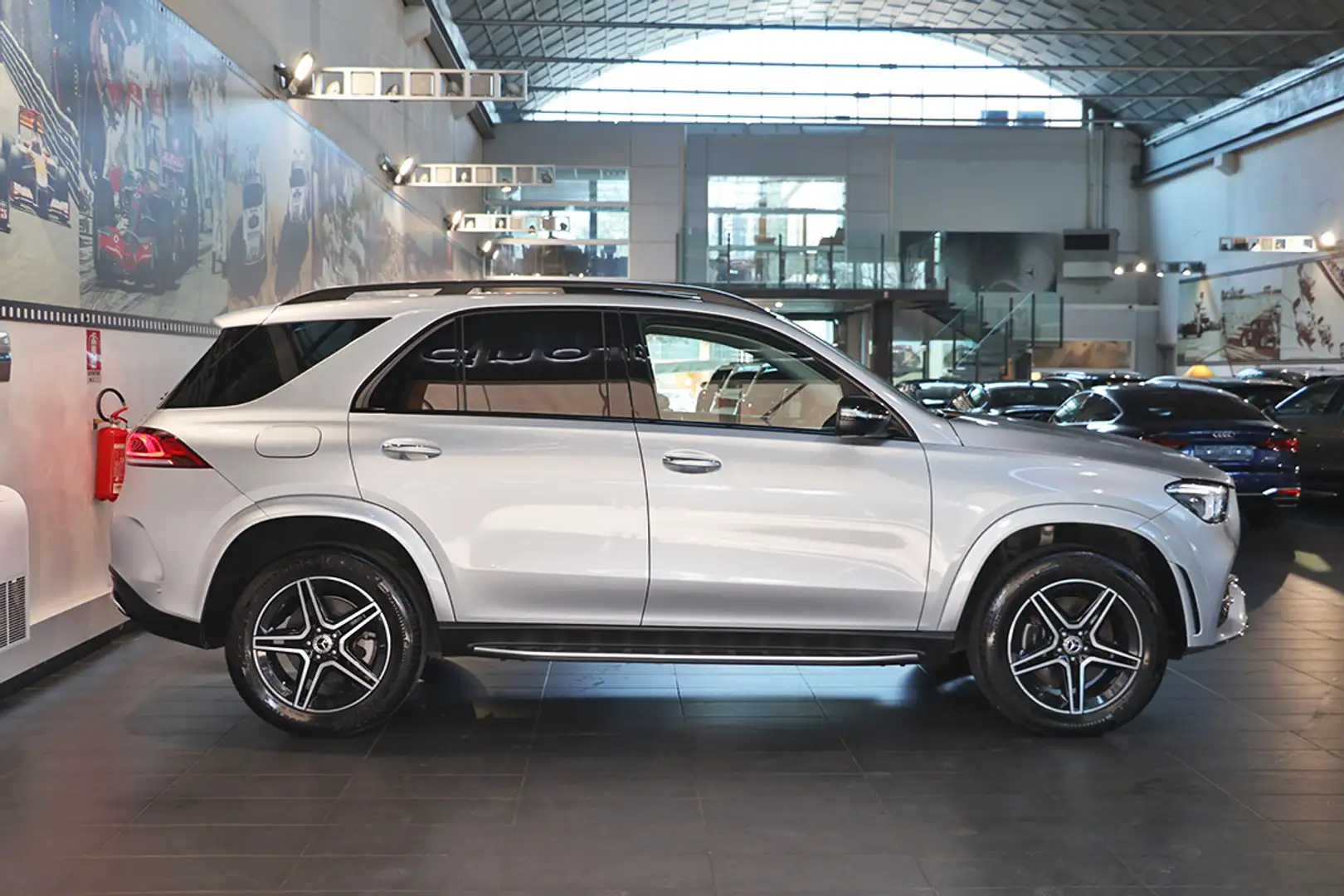 Mercedes-Benz GLE 300 d 4Matic Mild Hybrid Premium AMG - TETTO/NIGHT/360 Silber - 2