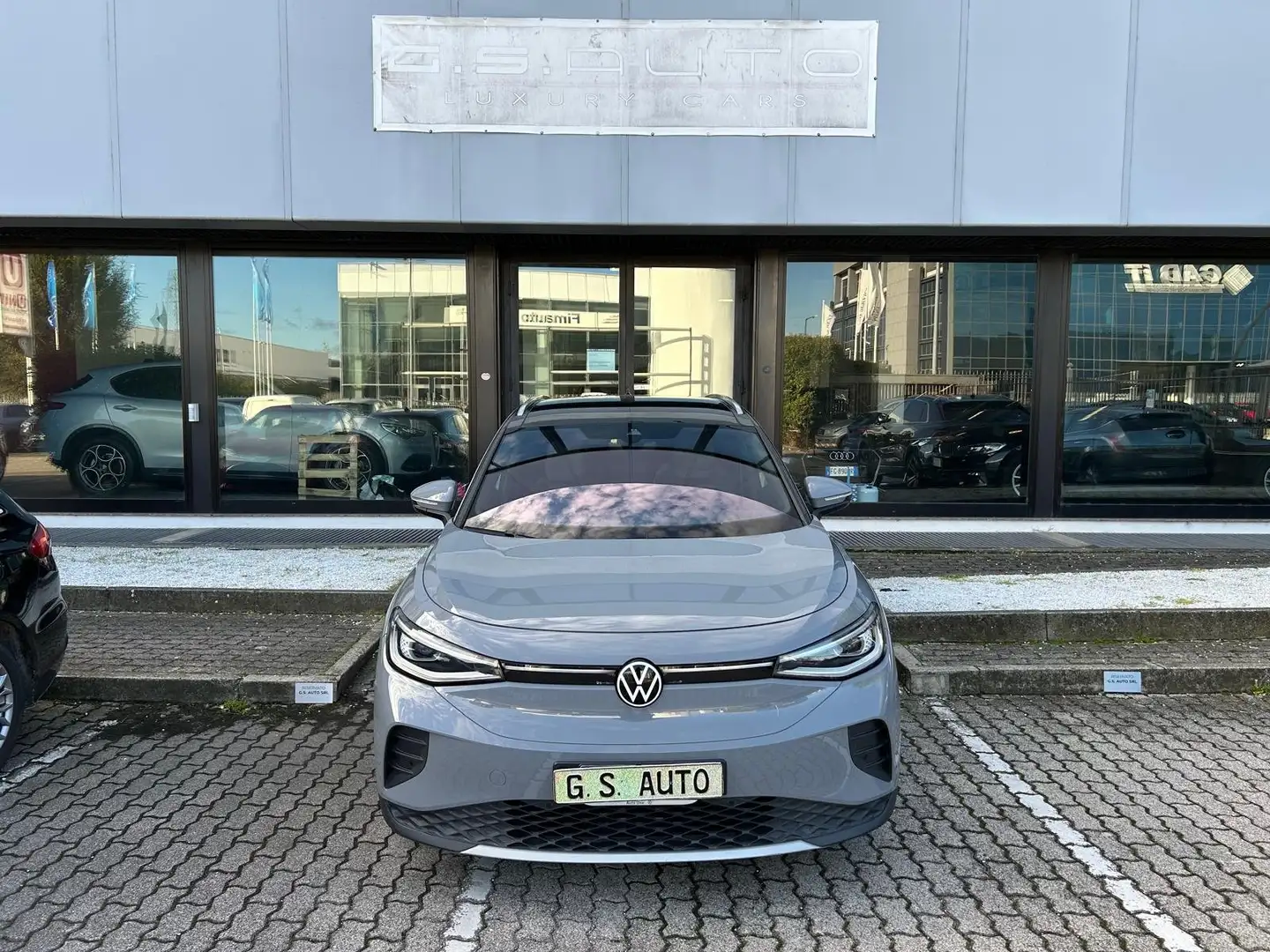 Volkswagen ID.4 77 kWh Pro Performance 204cv Grigio - 2