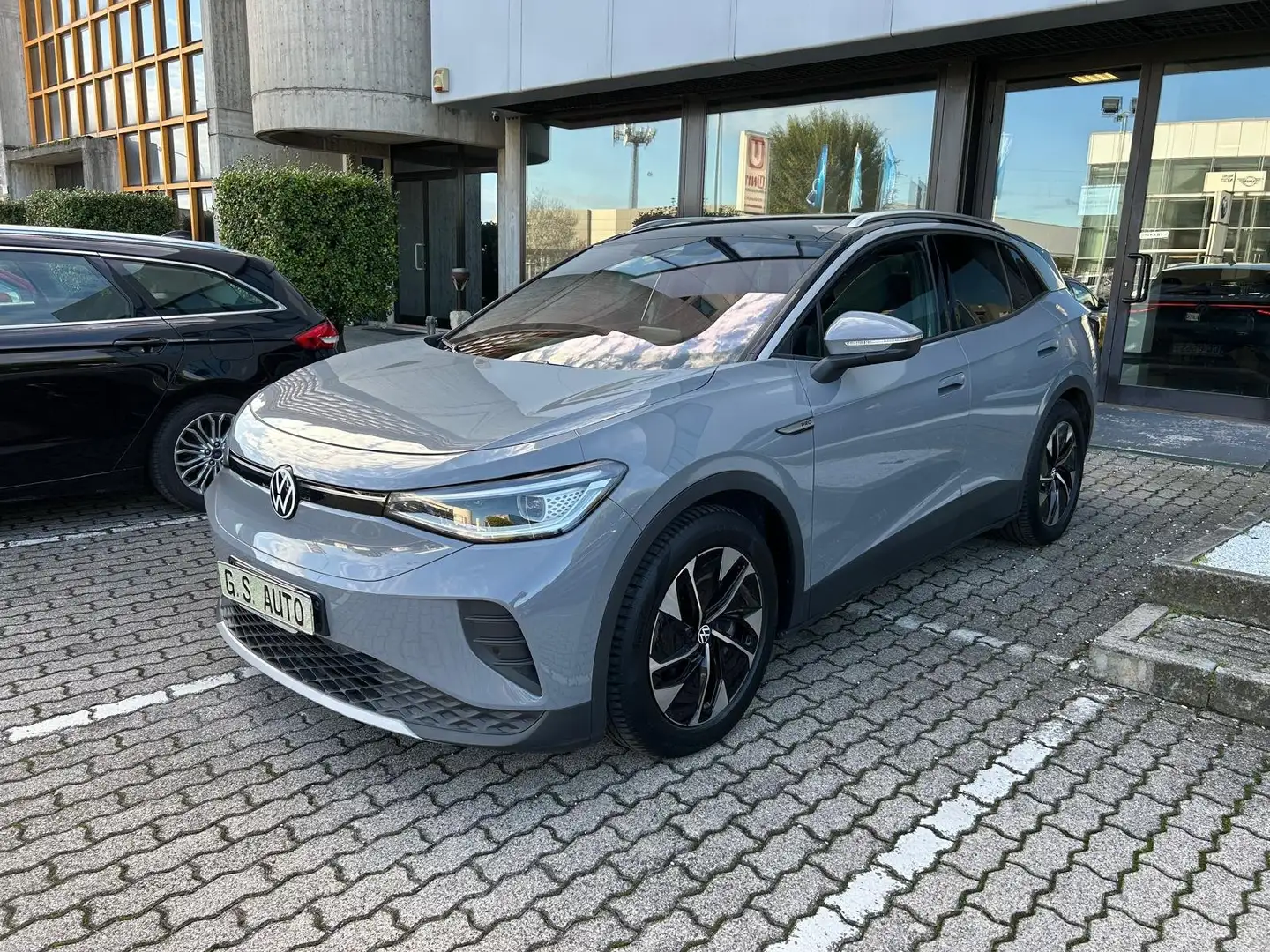 Volkswagen ID.4 77 kWh Pro Performance 204cv Grigio - 1