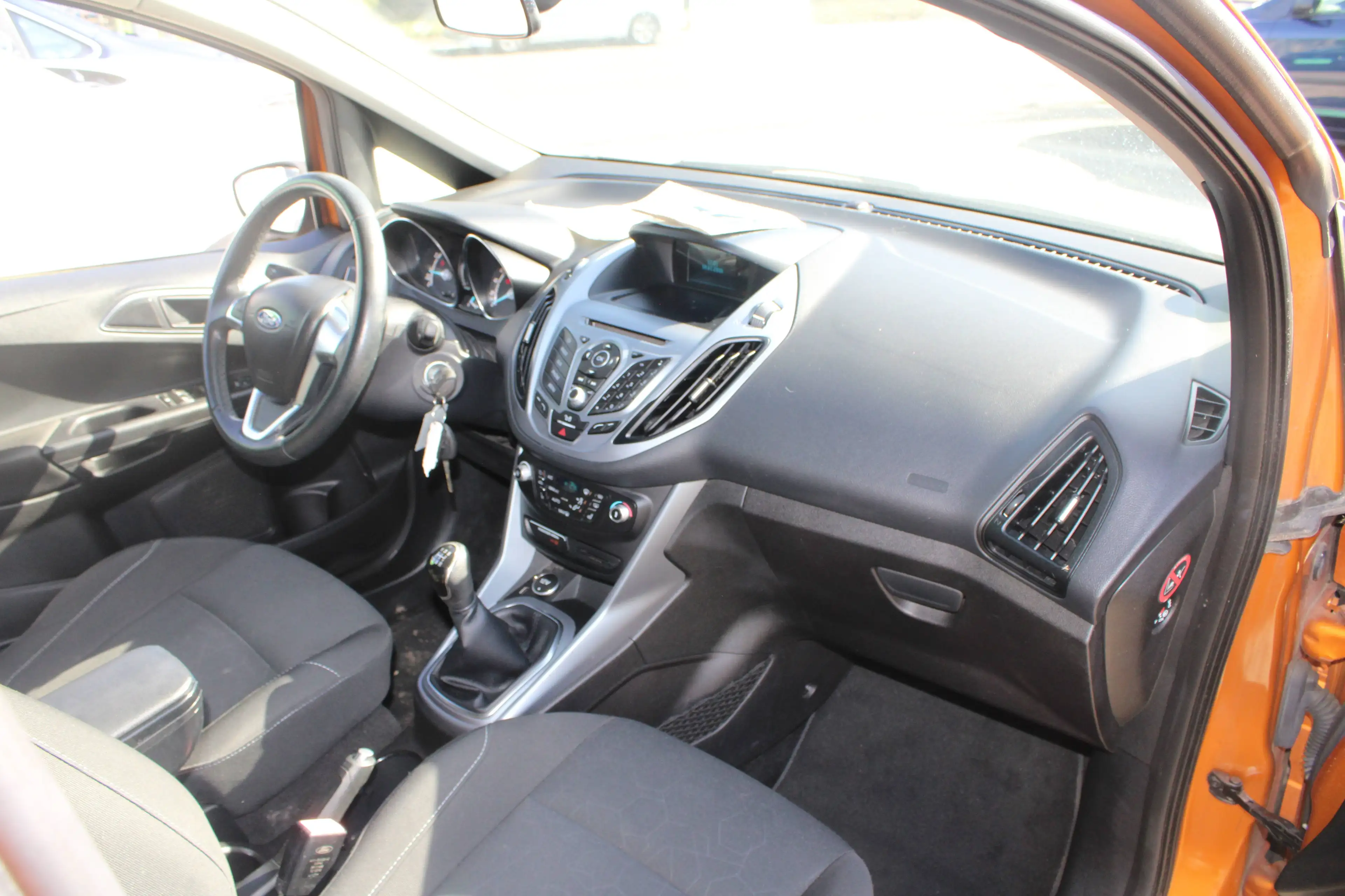 Ford B-Max Trend*Klimatronic*PDC*SH*HUneu* — photo 7