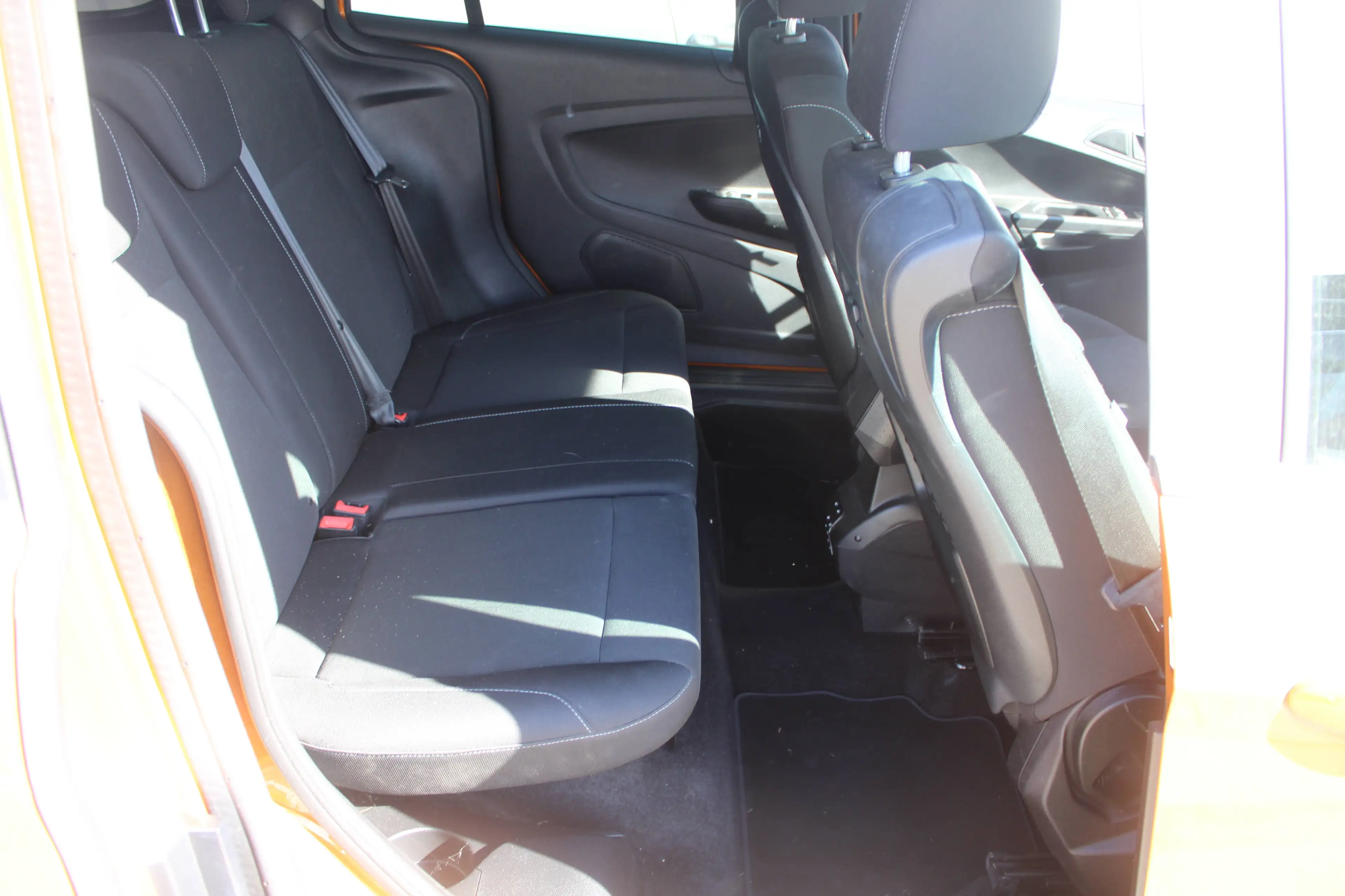 Ford B-Max Trend*Klimatronic*PDC*SH*HUneu* — photo 10