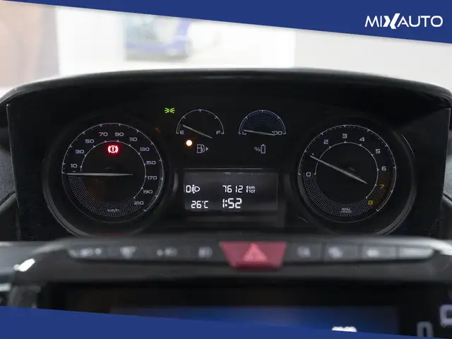 Lancia Ypsilon view 15