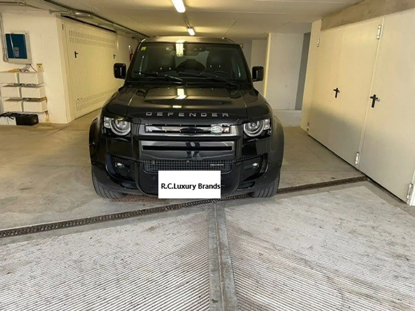 Land Rover Defender D300 X-DYNAMIC HSE 110 IN PRONTA CONSEGNA Nero - 1