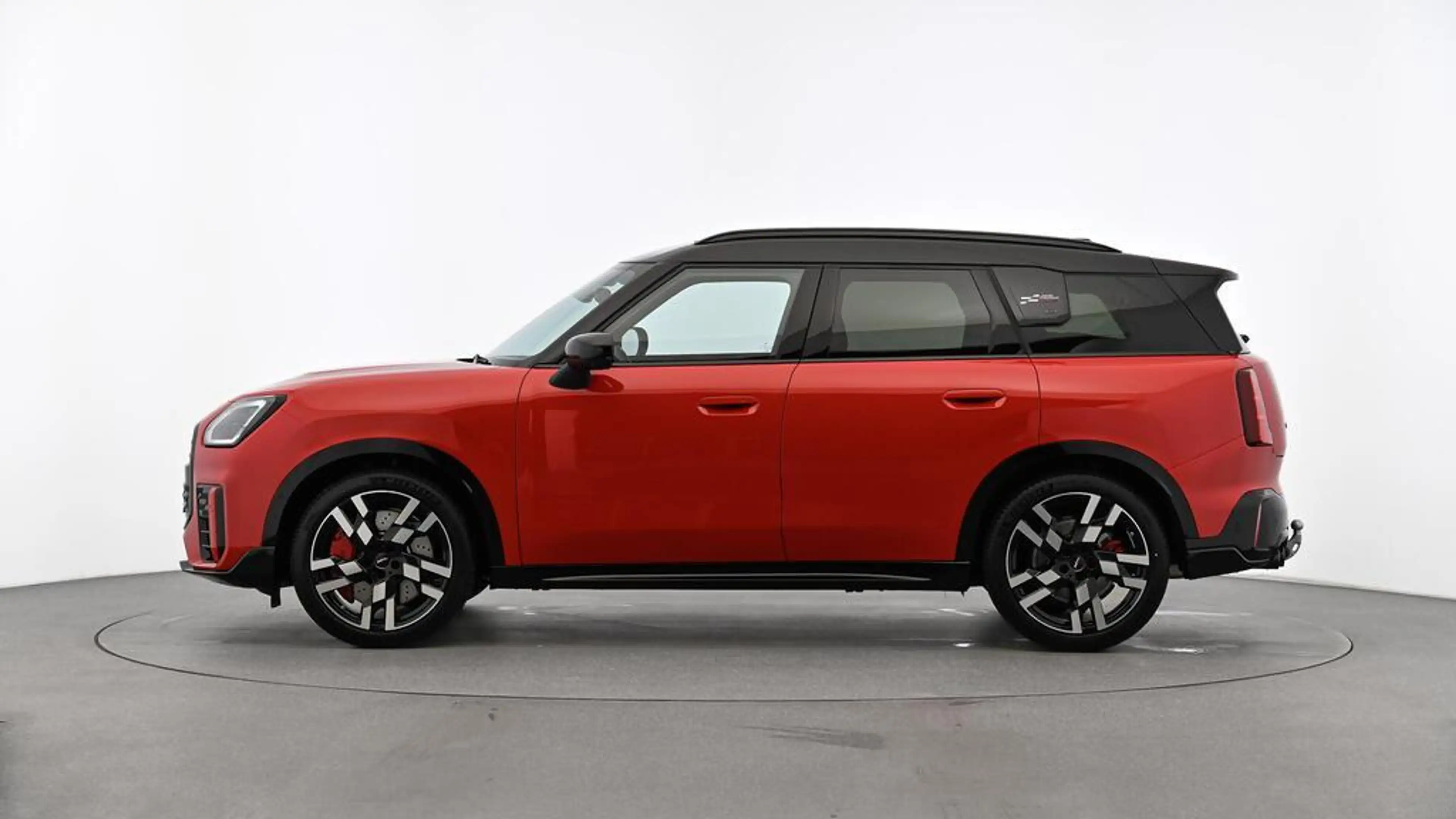 MINI JCW Countryman All4 John Cooper Works Trim — photo 2