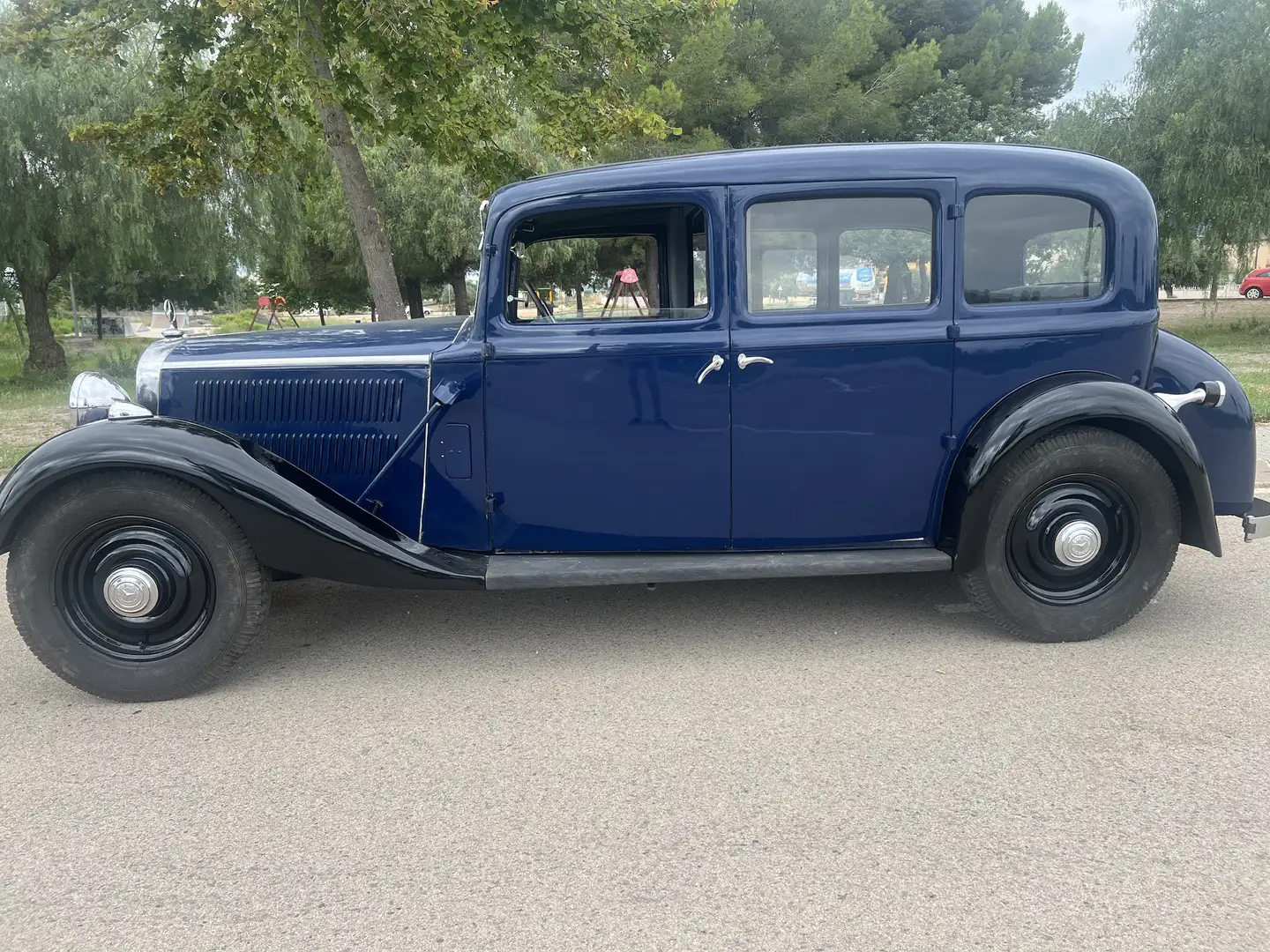 Mercedes-Benz 170 W21 Pullman Limousine Azul - 1