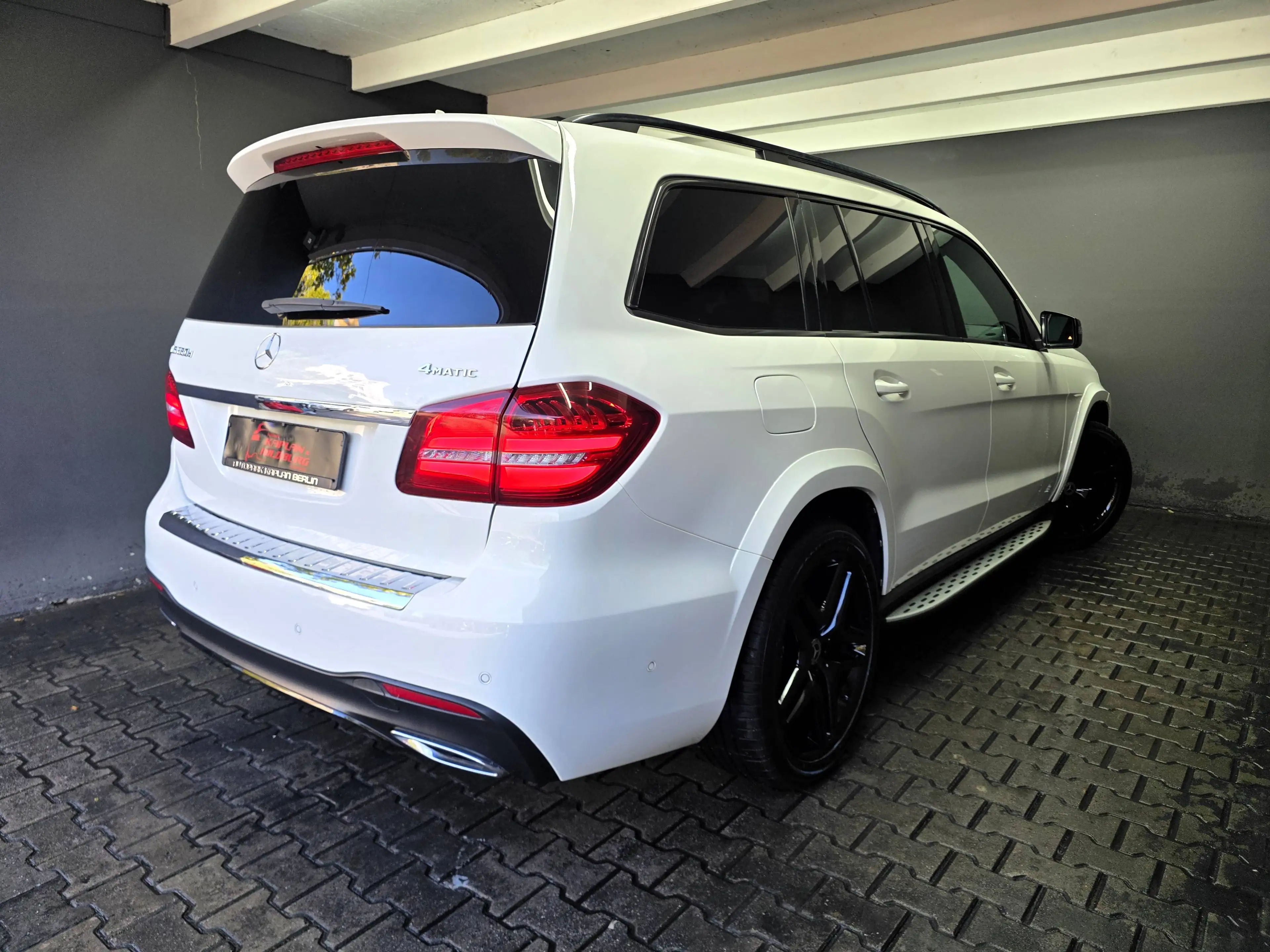 Mercedes-Benz GLS 350 d 4M, AMG LINE, PANO, 360°,2x TV,7 SITZER, LED — photo 4