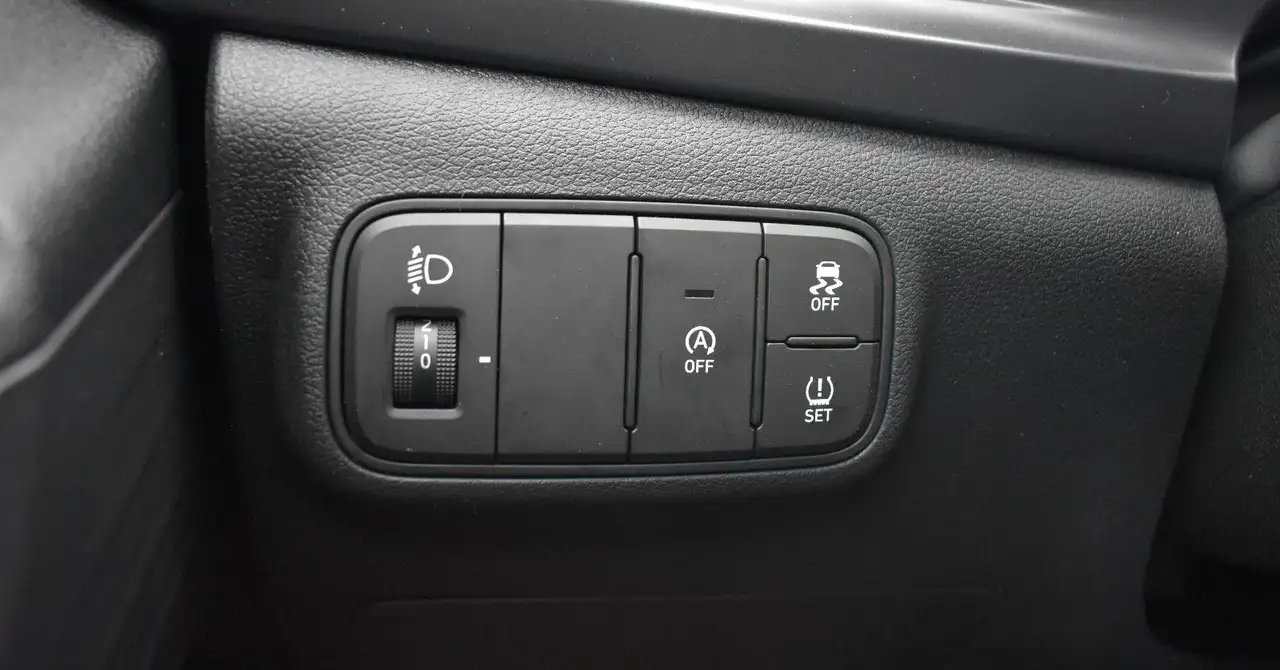Hyundai i20 1.2 79 PS Navi Kamera PDC Tempomat SOFORT 20