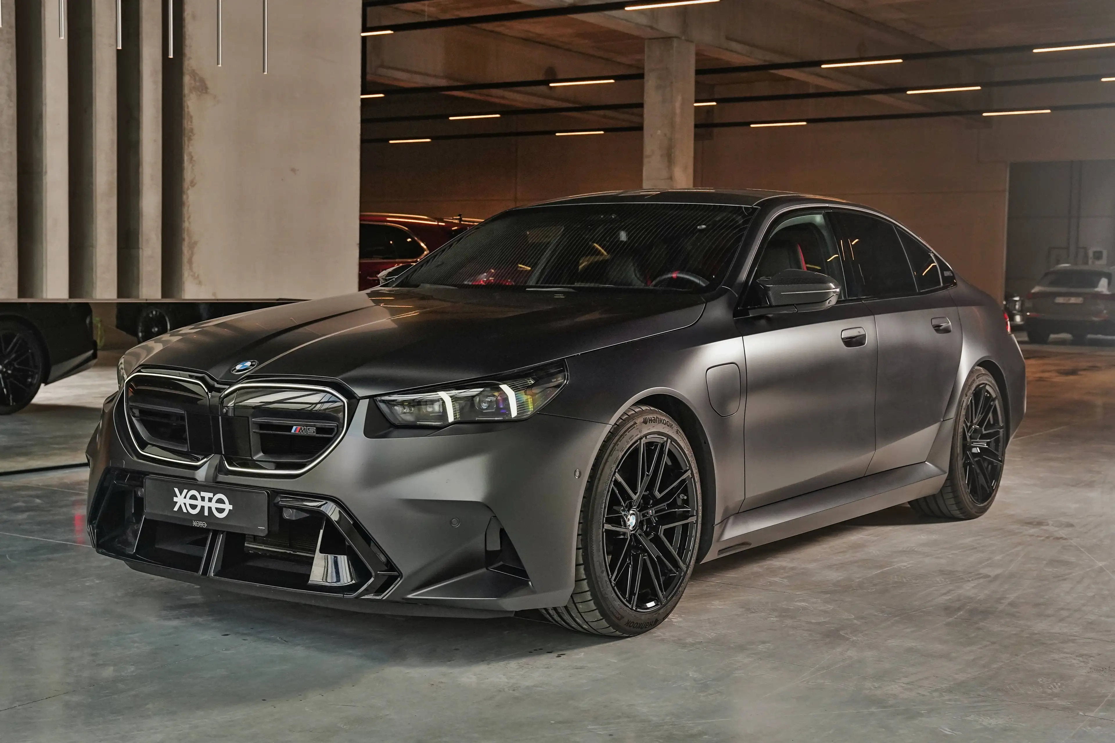 BMW M5 M5 PHEV 4.4 AS *** CARBON PACKAGE / B&W / DRIVERS PACKAGE ***