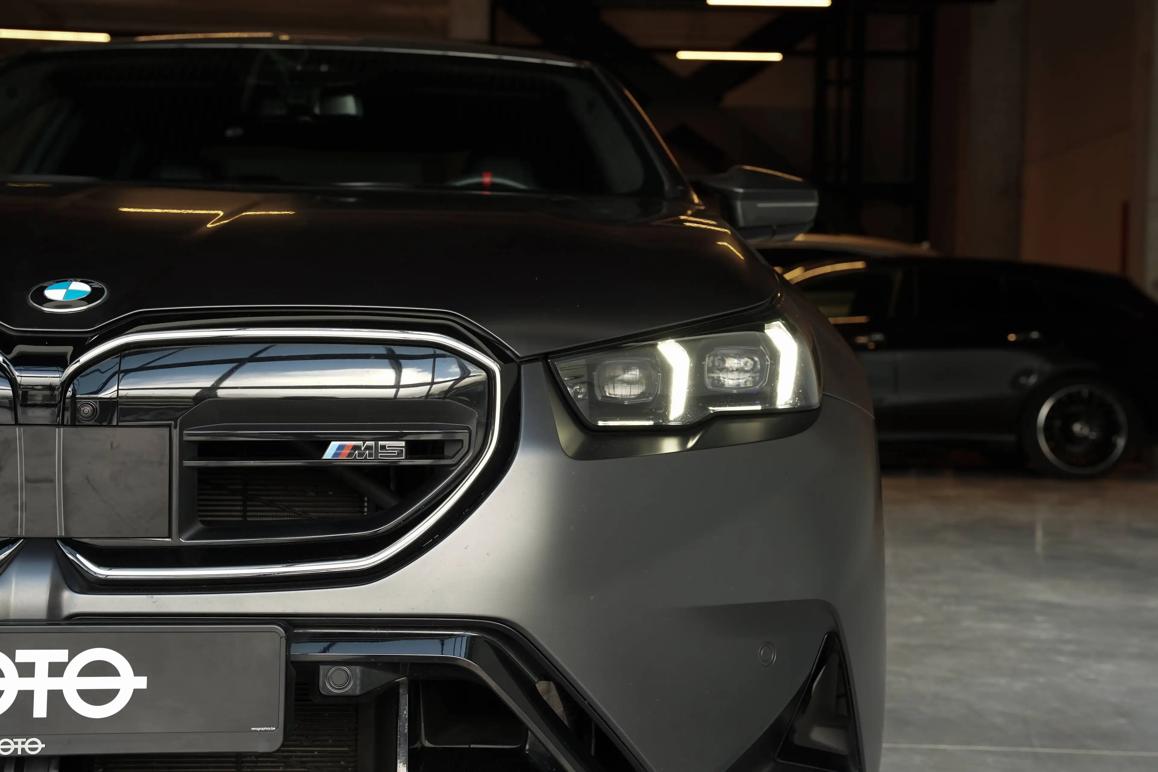 BMW M5 M5 PHEV 4.4 AS *** CARBON PACKAGE / B&W / DRIVERS PACKAGE *** — photo 12