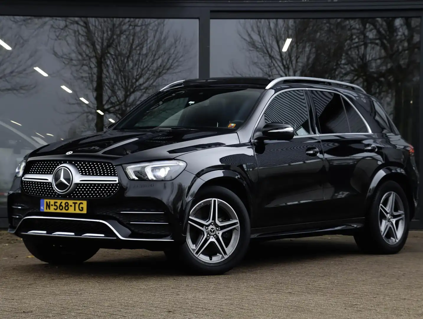 Mercedes-Benz GLE 350 e 4MATIC AMG Pano Night Sfeerverlichting Stoelverw Zwart - 2