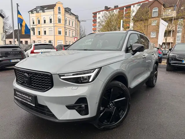 Volvo XC40 B3 Plus Black Edition AlcantaraAHK,Pano360°