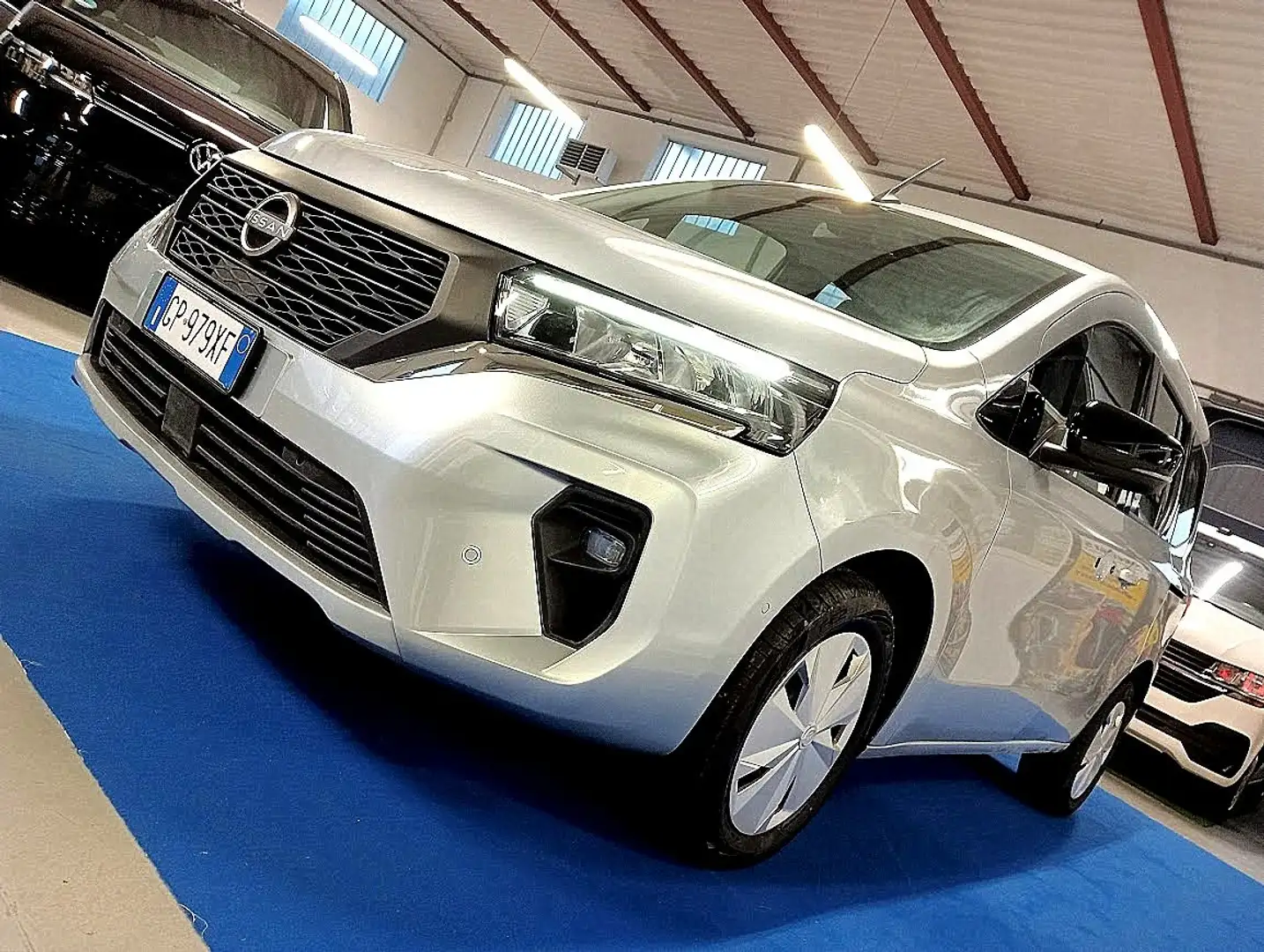 Nissan Townstar 1.3 130cv N-CONNECTA 5P *IVA DEDUCIBLE* Silber - 1