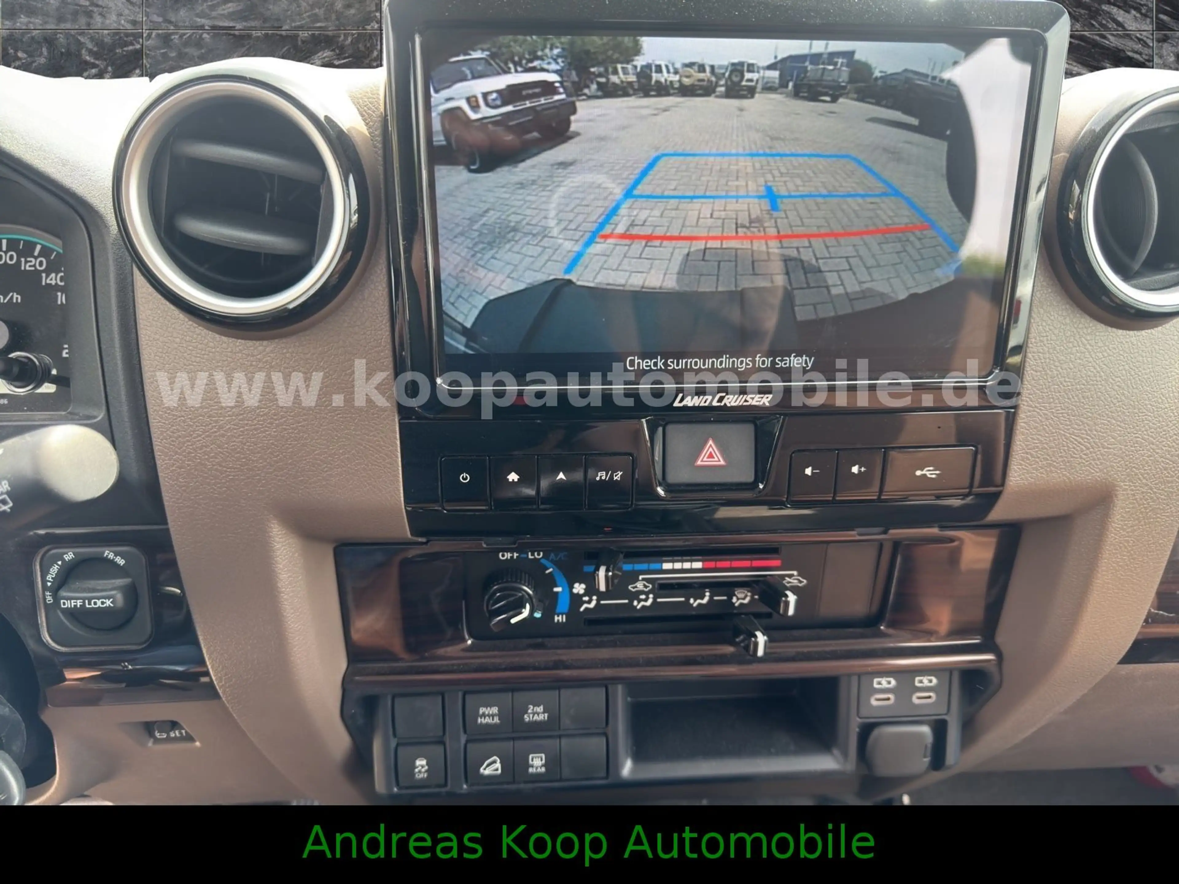 Toyota Land Cruiser GRJ 76 LX-Z Automat Leder LEDSOFORT — photo 10