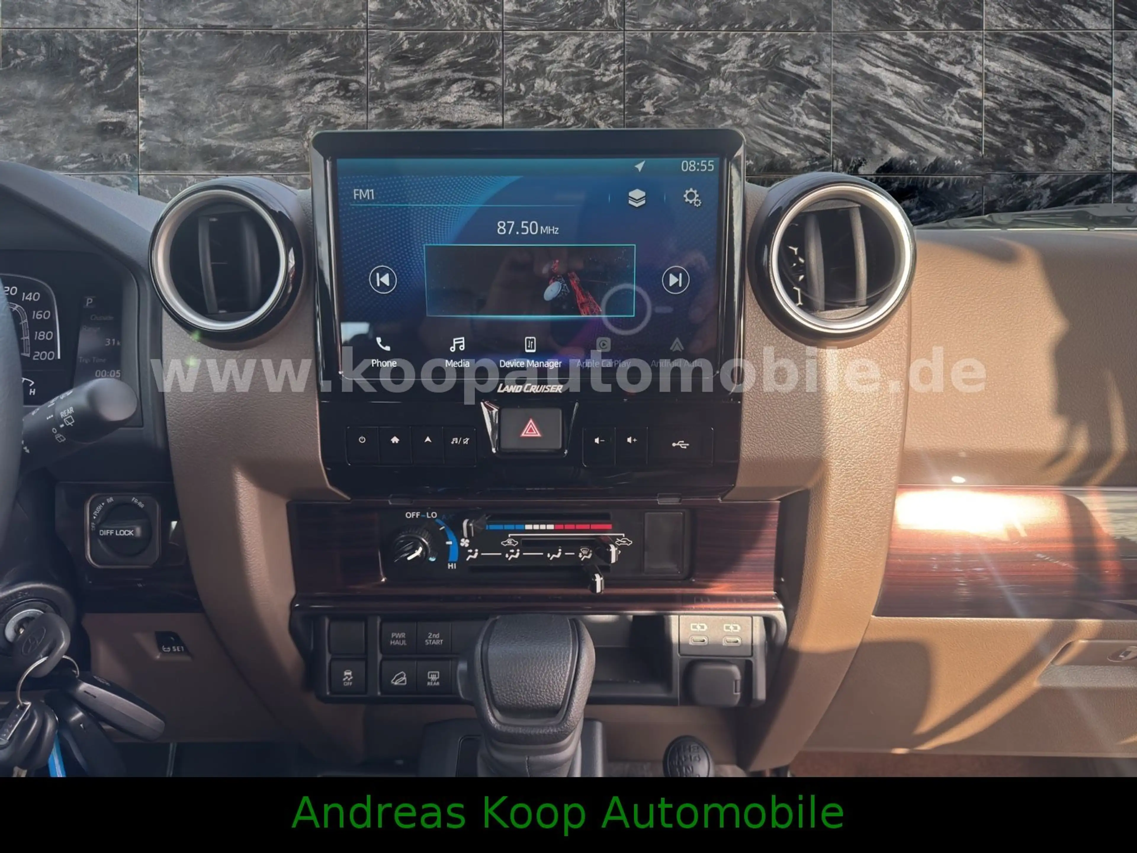 Toyota Land Cruiser GRJ 76 LX-Z Automat Leder LEDSOFORT — photo 8