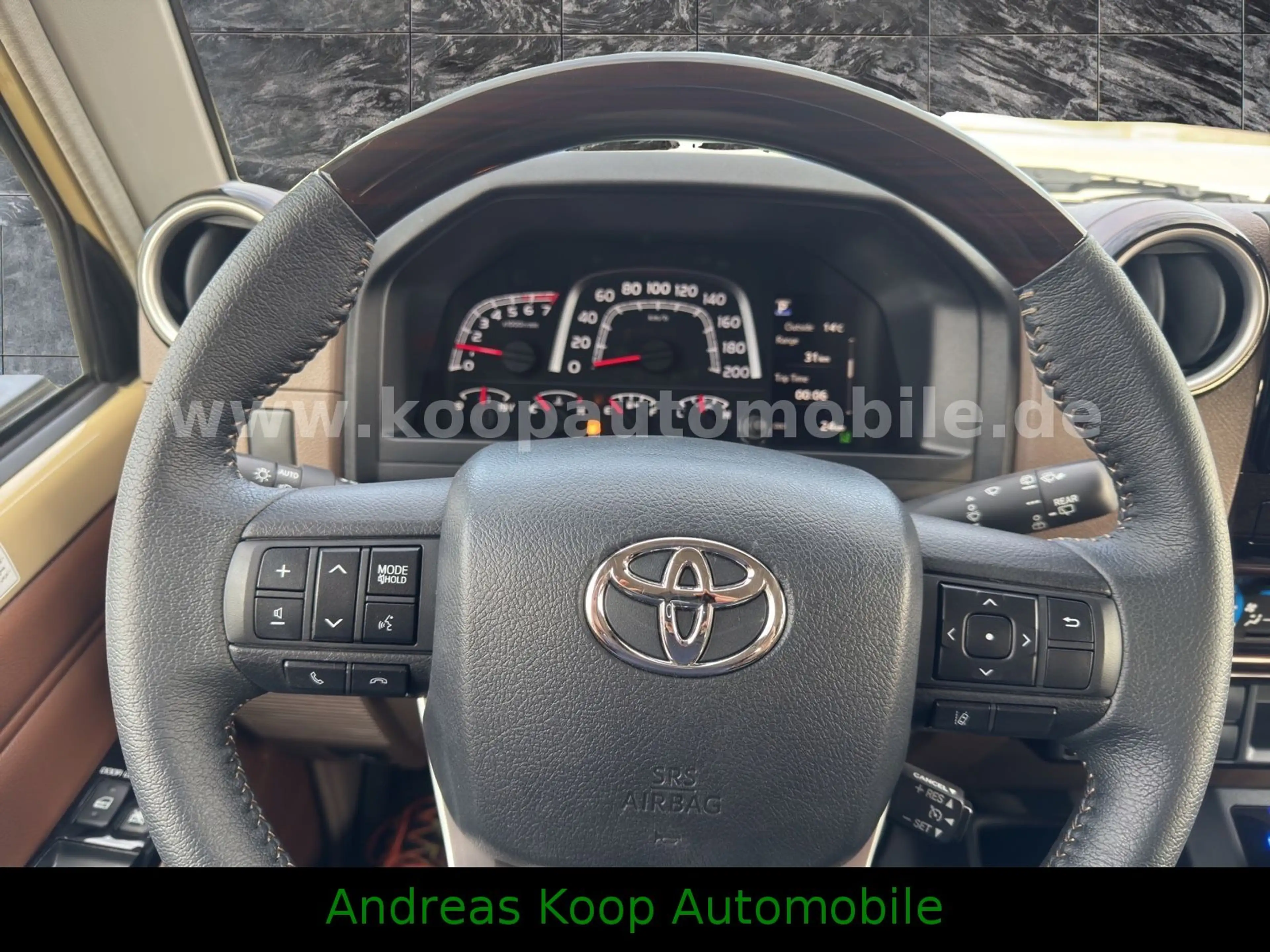 Toyota Land Cruiser GRJ 76 LX-Z Automat Leder LEDSOFORT — photo 12