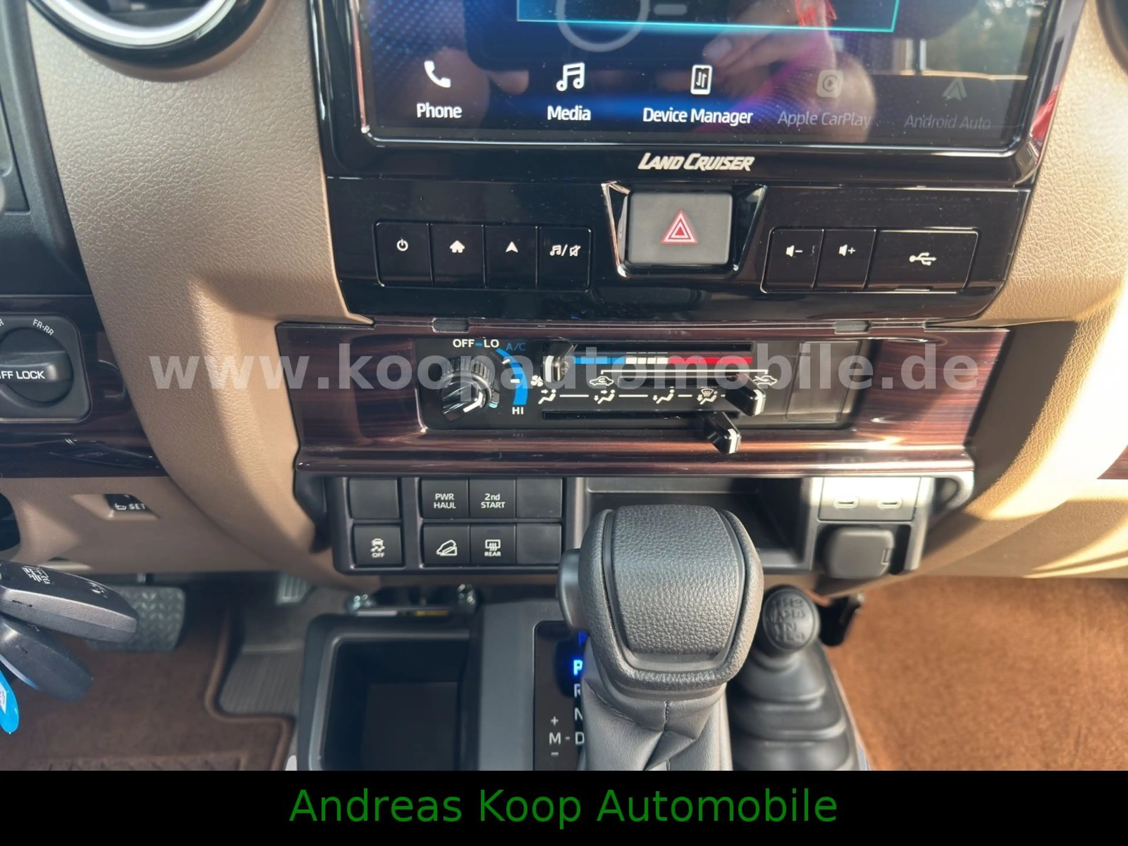 Toyota Land Cruiser GRJ 76 LX-Z Automat Leder LEDSOFORT — photo 11