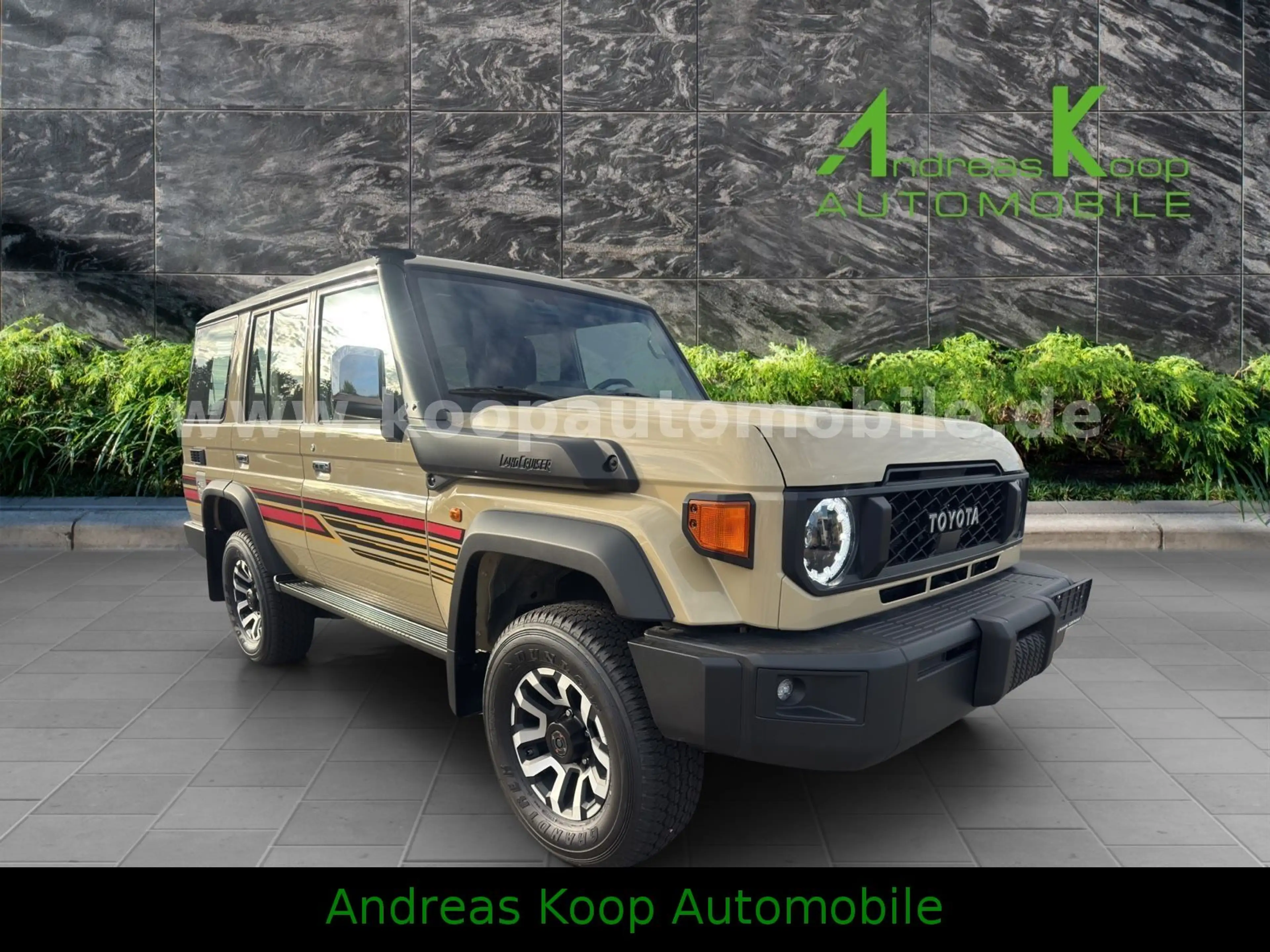 Toyota Land Cruiser GRJ 76 LX-Z Automat Leder LEDSOFORT — photo 2