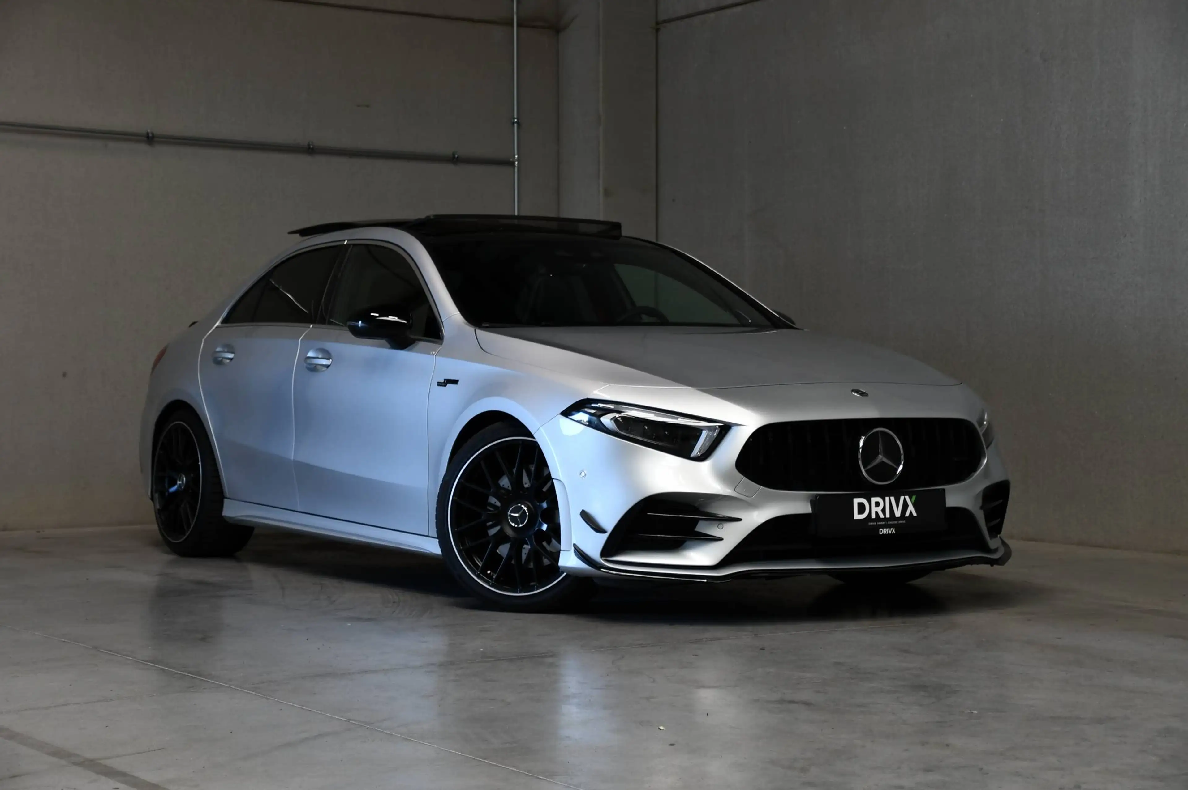 Mercedes-Benz A 35 AMG Burmester - Pano - ACC - Performance Seats - HUD - Aero Pack