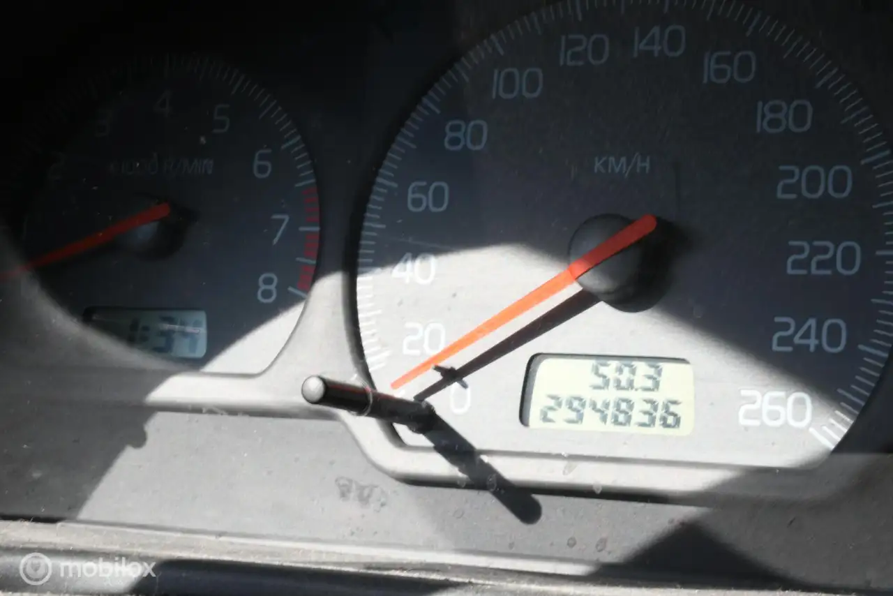 Volvo V40 1.6 APK TOT 06-2027, foto 9