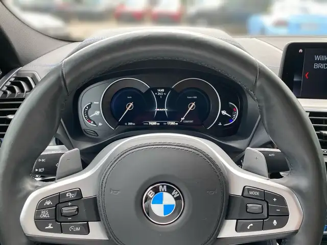 BMW X4 M view 8