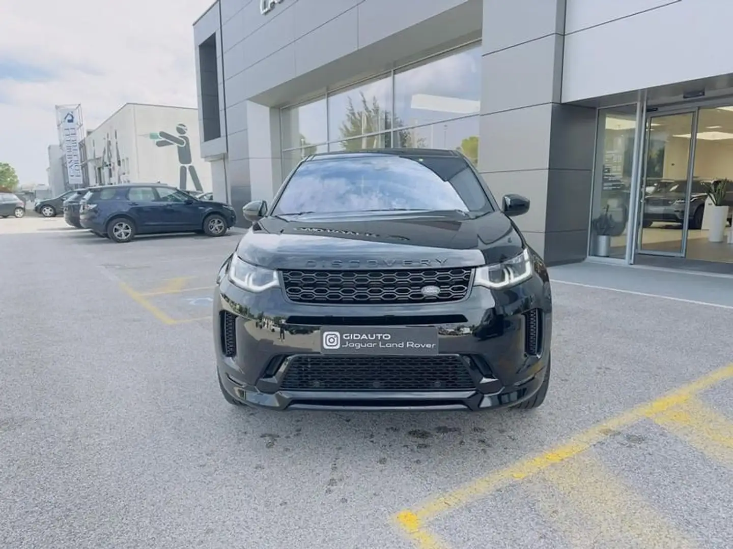 Land Rover Discovery Sport D180 MHEV Auto R Dynamic SE - 2