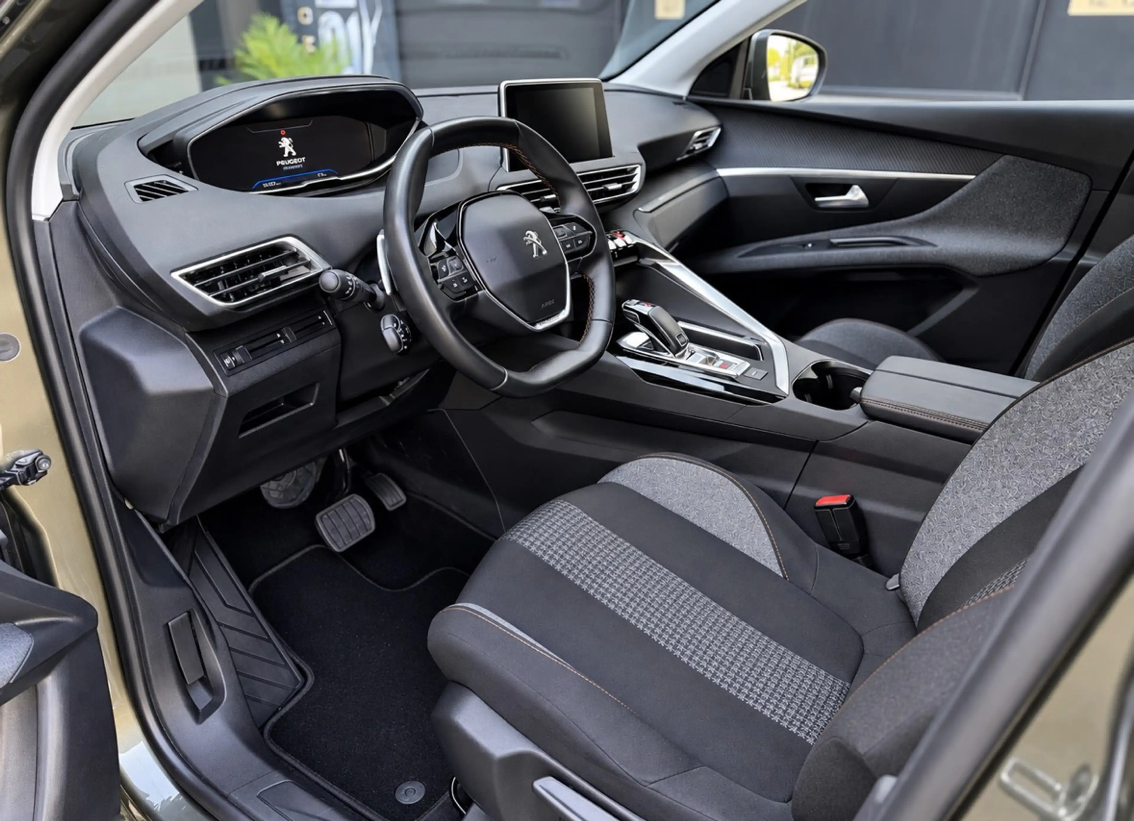 Peugeot 3008 3008 1.2 PureTech Crossway — photo 14