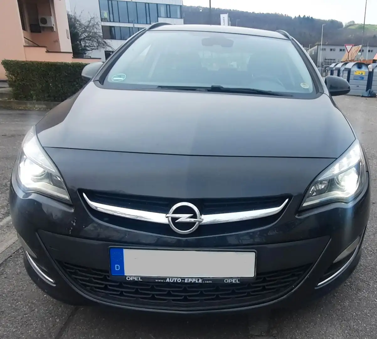 Opel Astra J Sports Tourer *Active*Navi/Xenon - 2