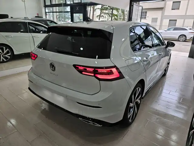 Volkswagen Golf view 8