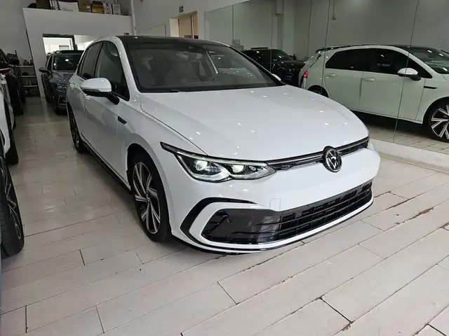 Volkswagen Golf view 20