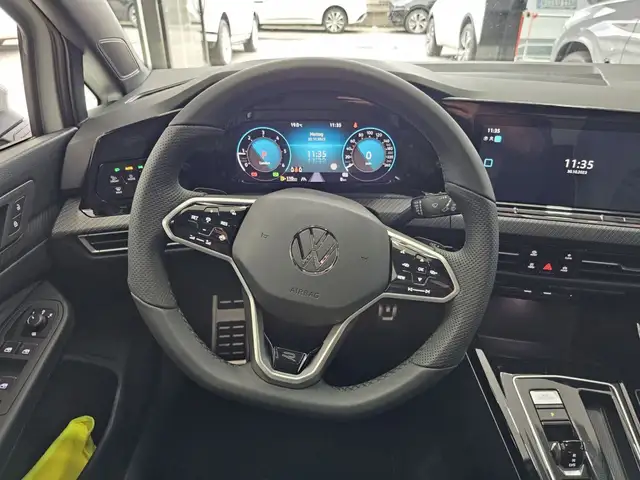 Volkswagen Golf view 24