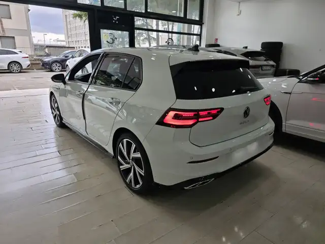 Volkswagen Golf view 22
