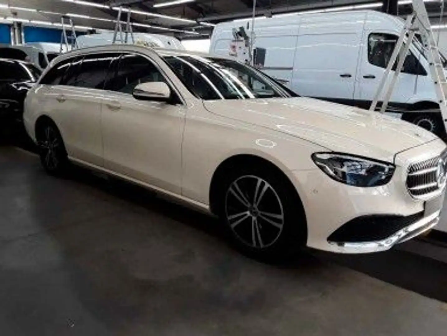 Mercedes-Benz E 220 d Das Taxi TAXAMETER*WIDE*LED*RÜCKKAM*AHK Beige - 2