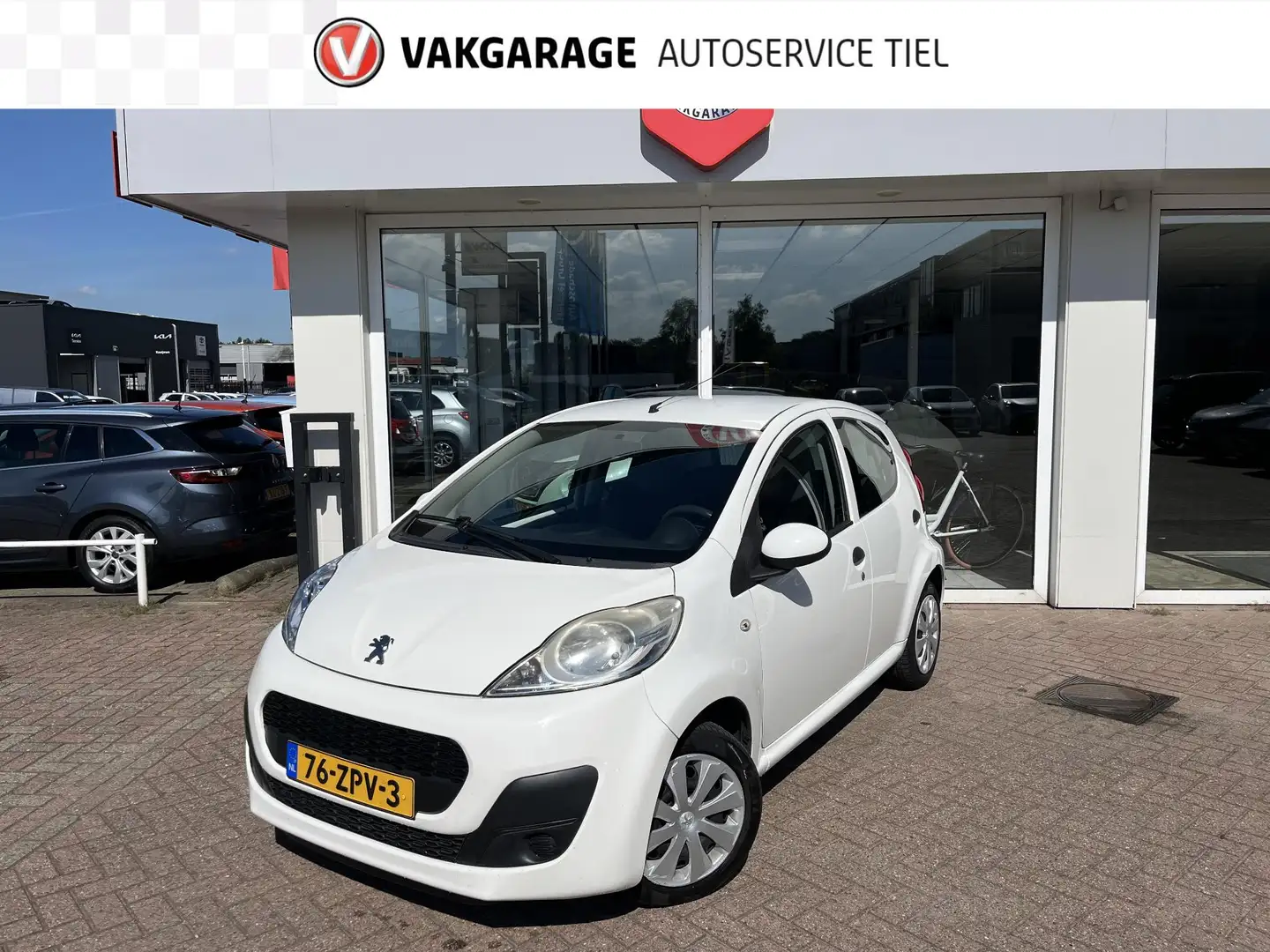 Peugeot 107 1.0 Access Accent Airco, Centrale deurvergrendelin Blanc - 1