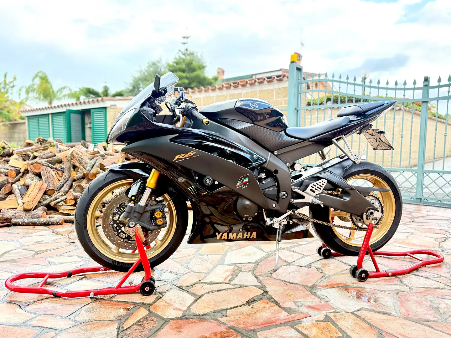 Yamaha YZF-R6 Nero - 1