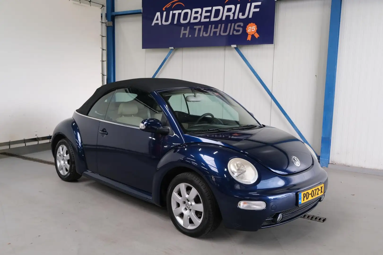 Volkswagen New Beetle Cabriolet 1.6 Highline Bleu - 2