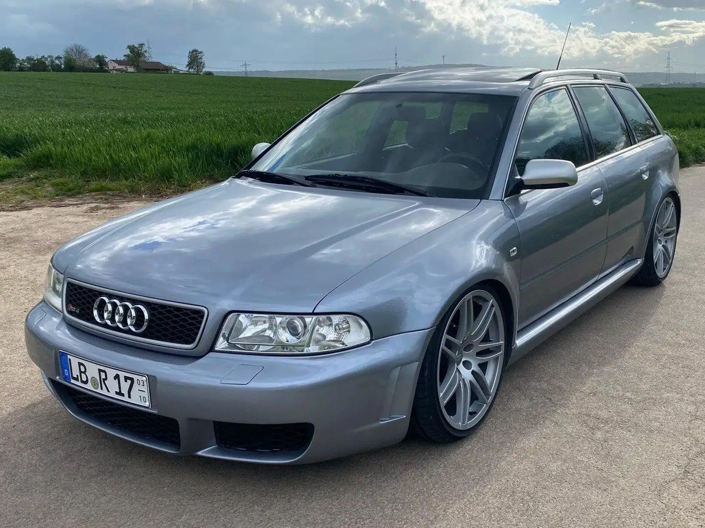 Audi RS4 B5 Srebrny - 2