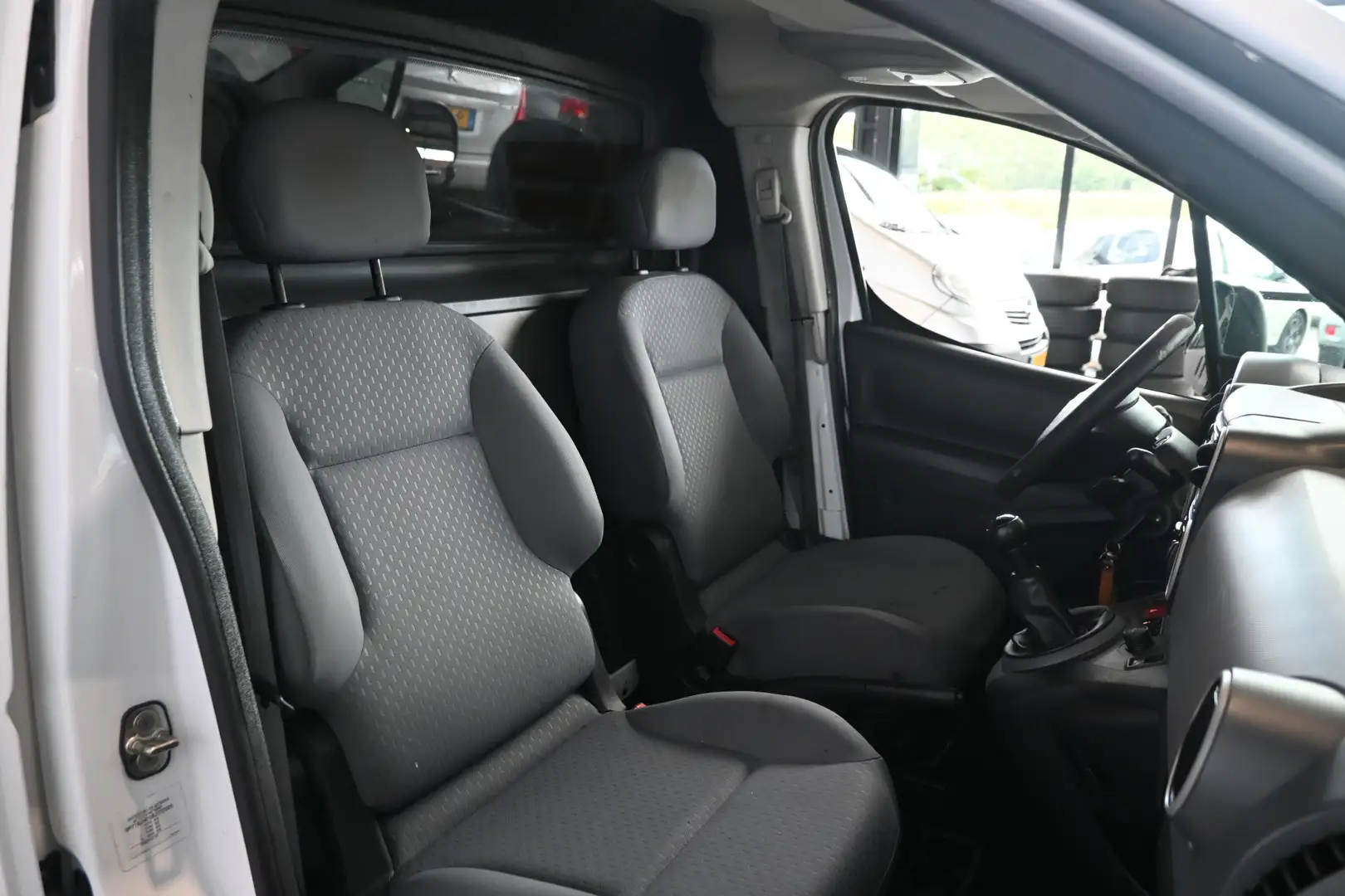 Citroen Berlingo 1.6 e-HDI 500 Club Economy Airco Trekhaak Schuifde Biały - 2