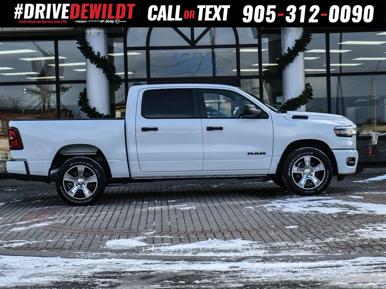 RAM 1500 снимка RAM 1500
