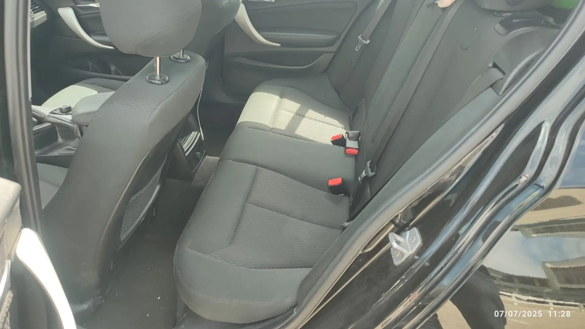 BMW 118 118i Advantage 5p - 2