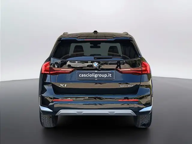 BMW X1 view 4