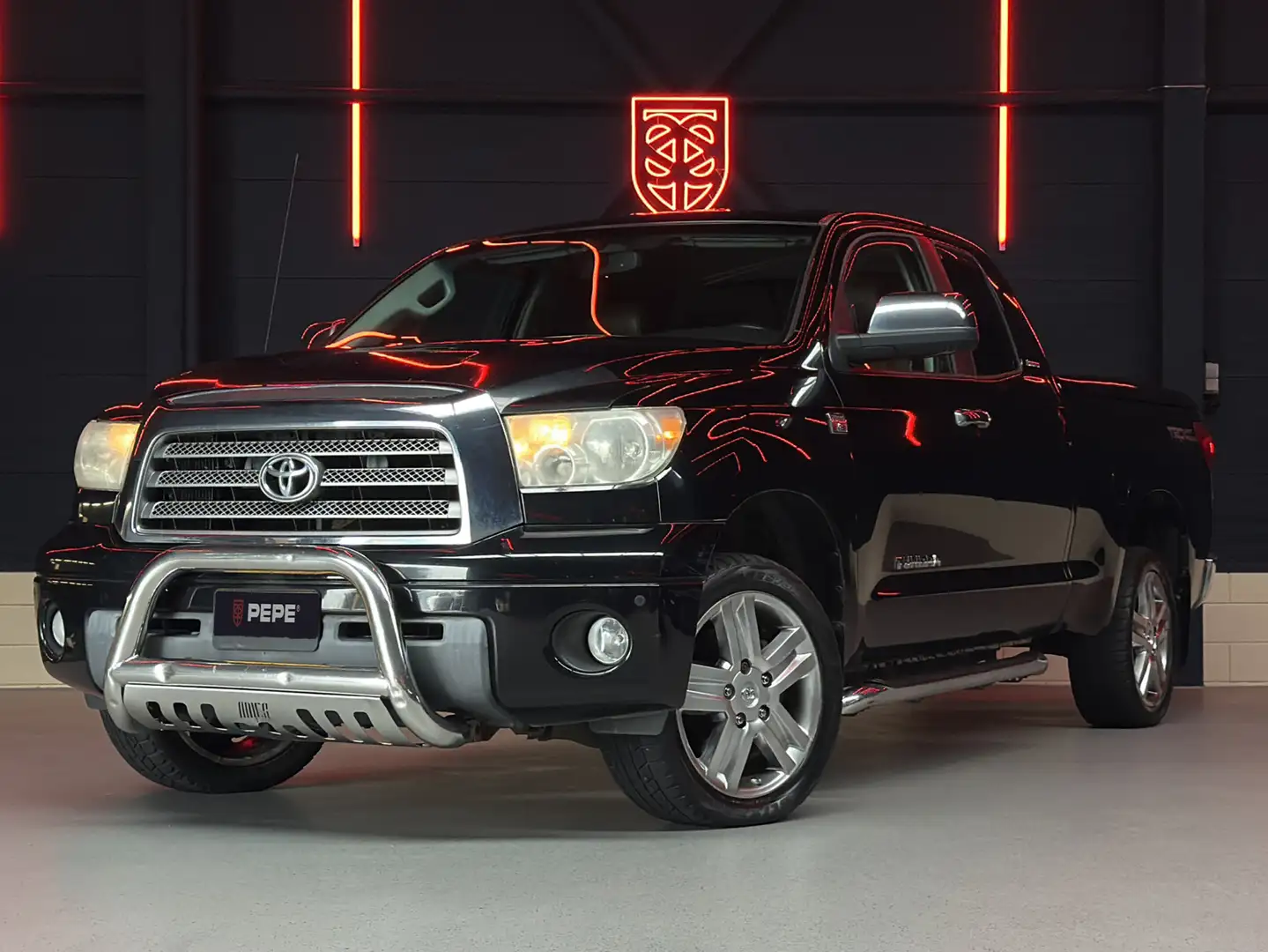 Toyota Tundra Limited TRD 4x4 |TREK|JBL|LEDER|STOELVERW. crna - 1