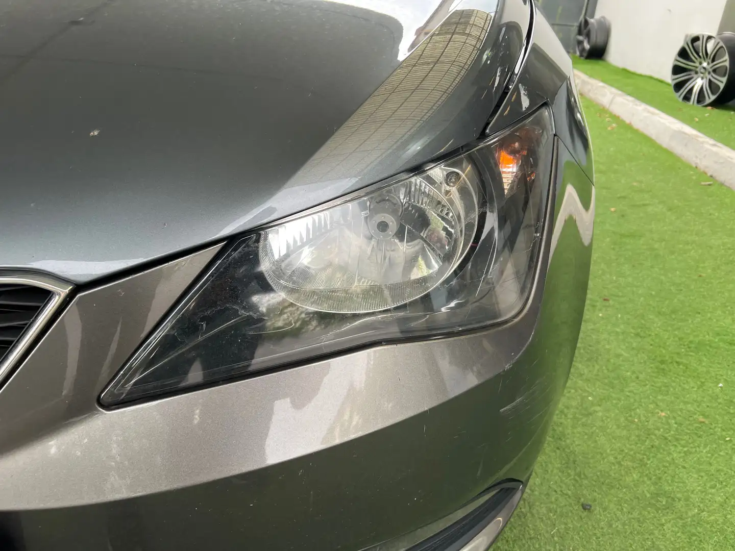 SEAT Ibiza 1.2 TSI DSG Style,Klimaanlage,TÜV/AU-NEU Grau - 2