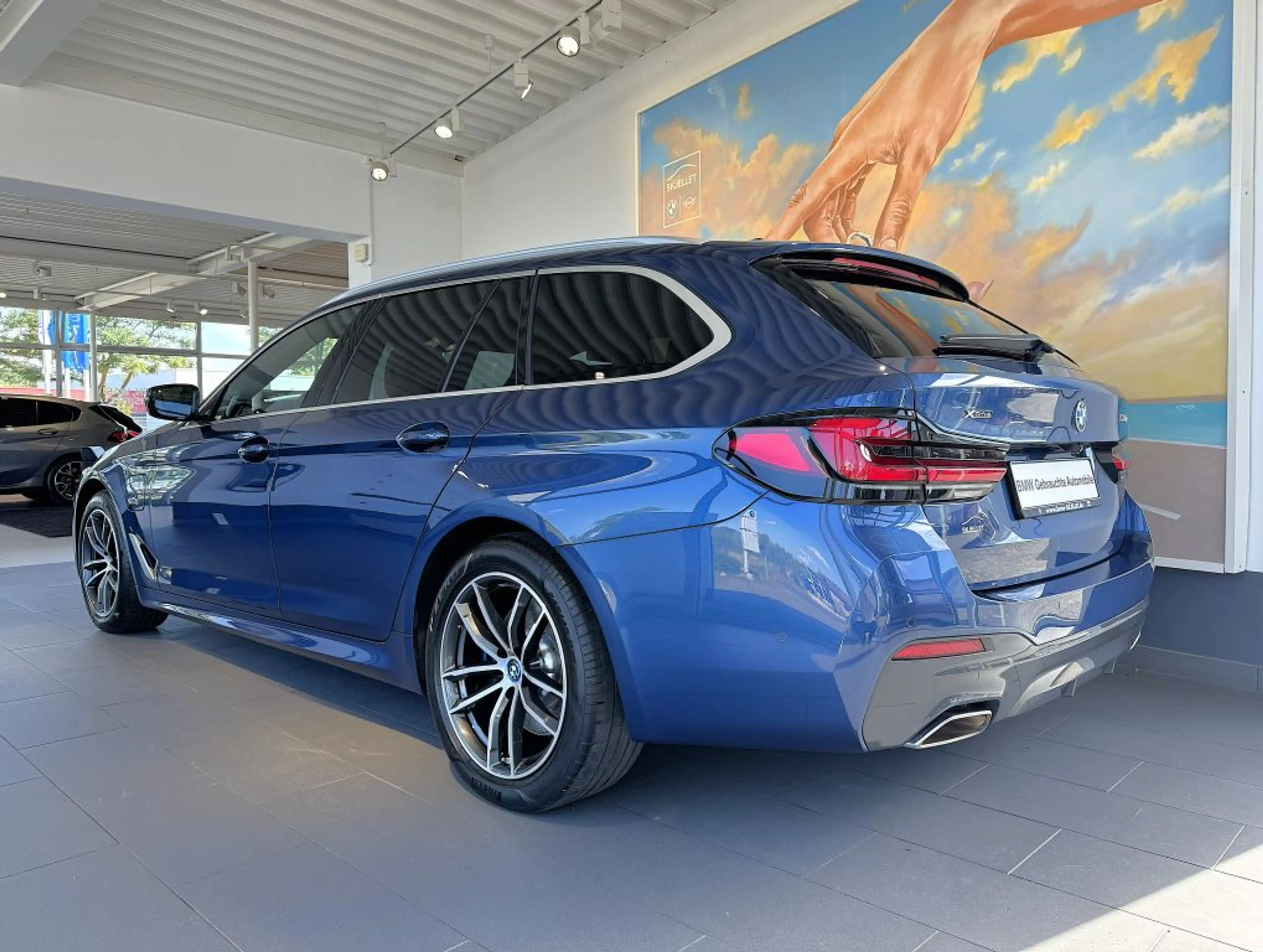 BMW 530 530e xDr. Tour. M SPORT PANO+KAM360+AHK+SPUR+LED — photo 6