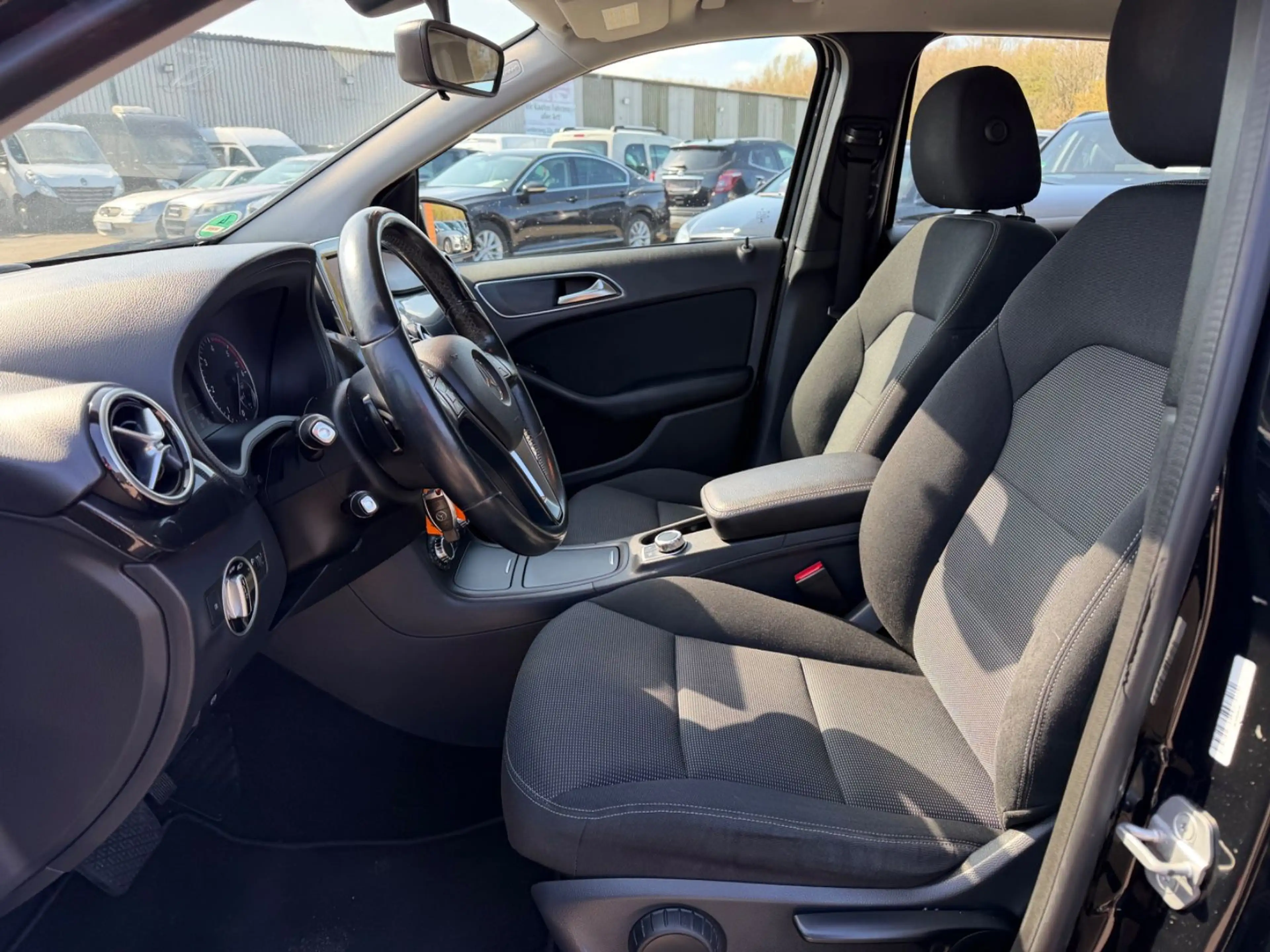 Mercedes-Benz B 180 CDI/EURO5/KLIMA/NAVI/TEMPOMAT — photo 9