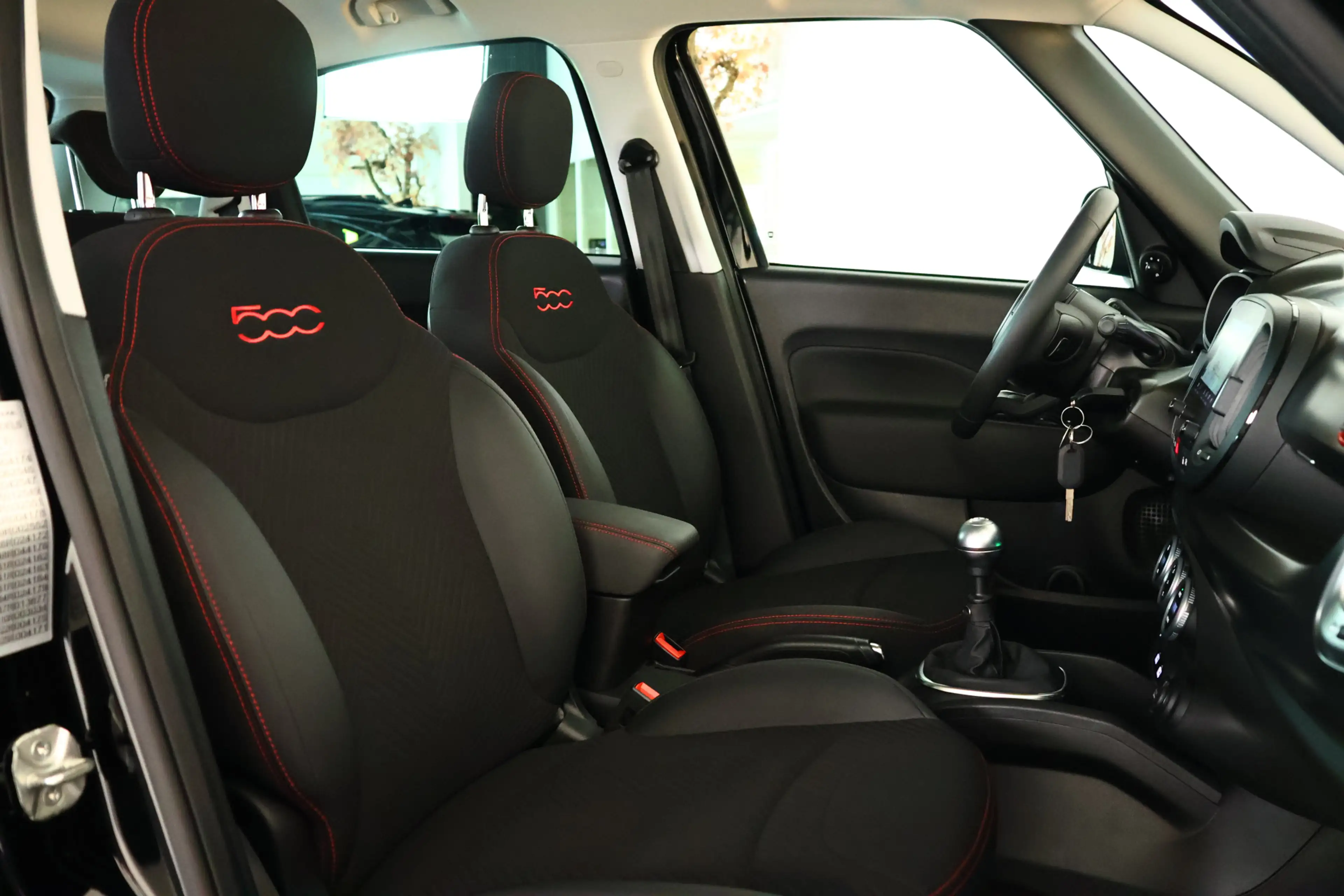 Fiat 500L 1.4-16V Lounge Navi / Cruisecontrol / Bluetooth / — photo 14