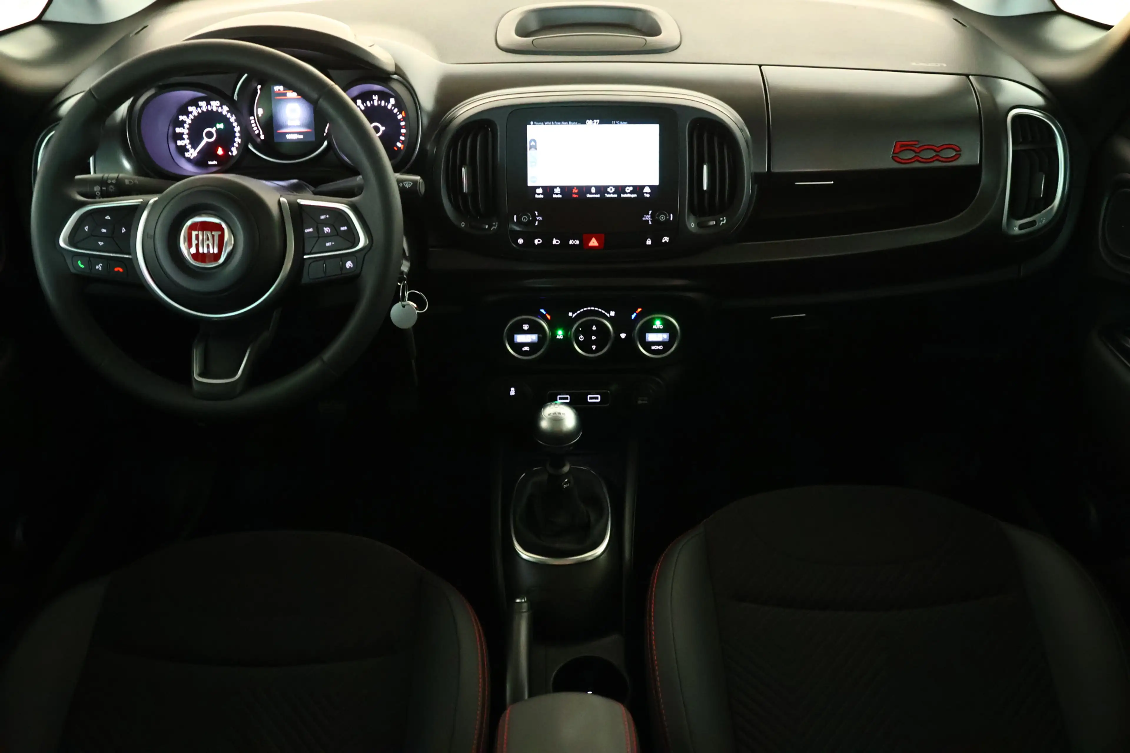 Fiat 500L 1.4-16V Lounge Navi / Cruisecontrol / Bluetooth / — photo 15