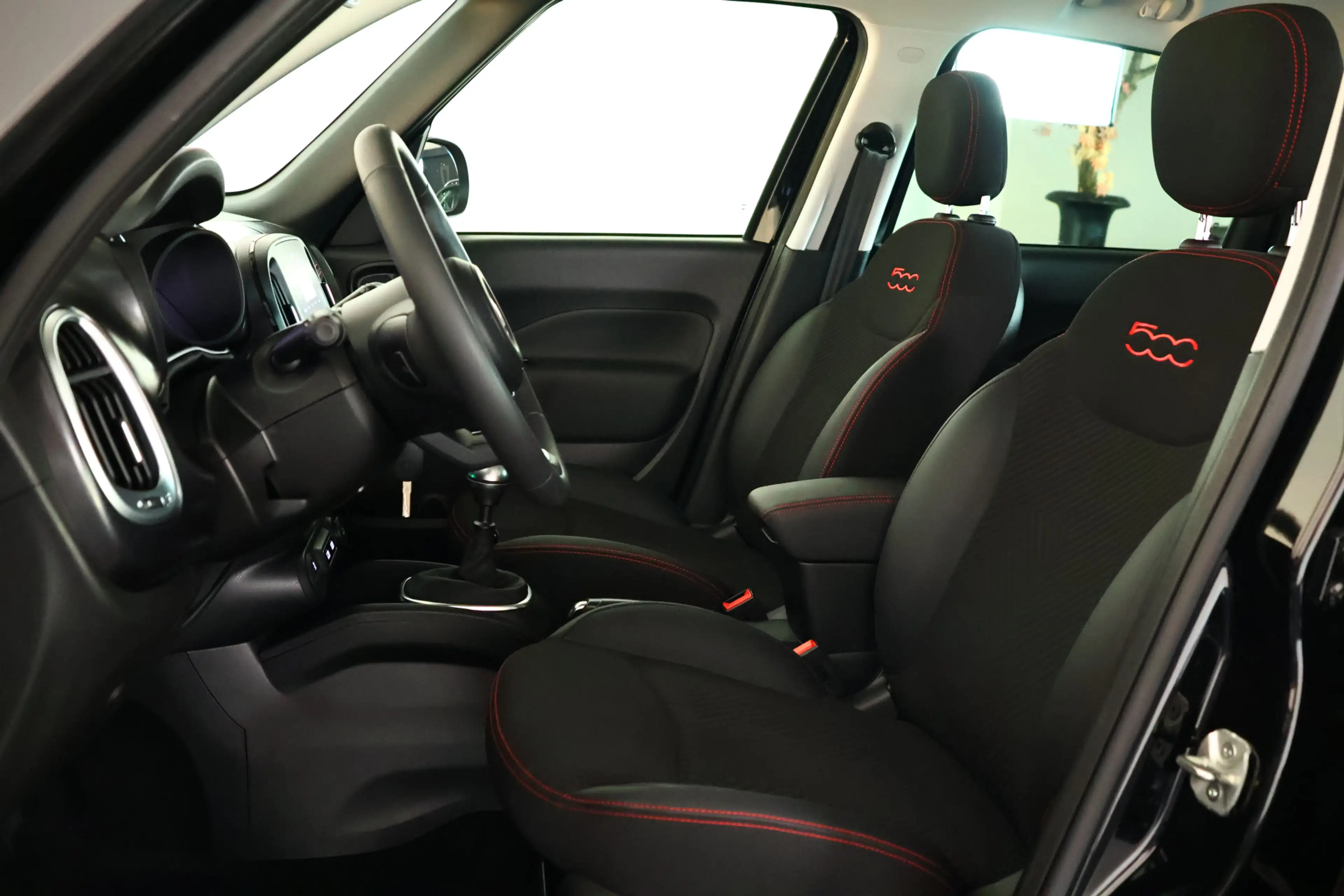 Fiat 500L 1.4-16V Lounge Navi / Cruisecontrol / Bluetooth / — photo 3