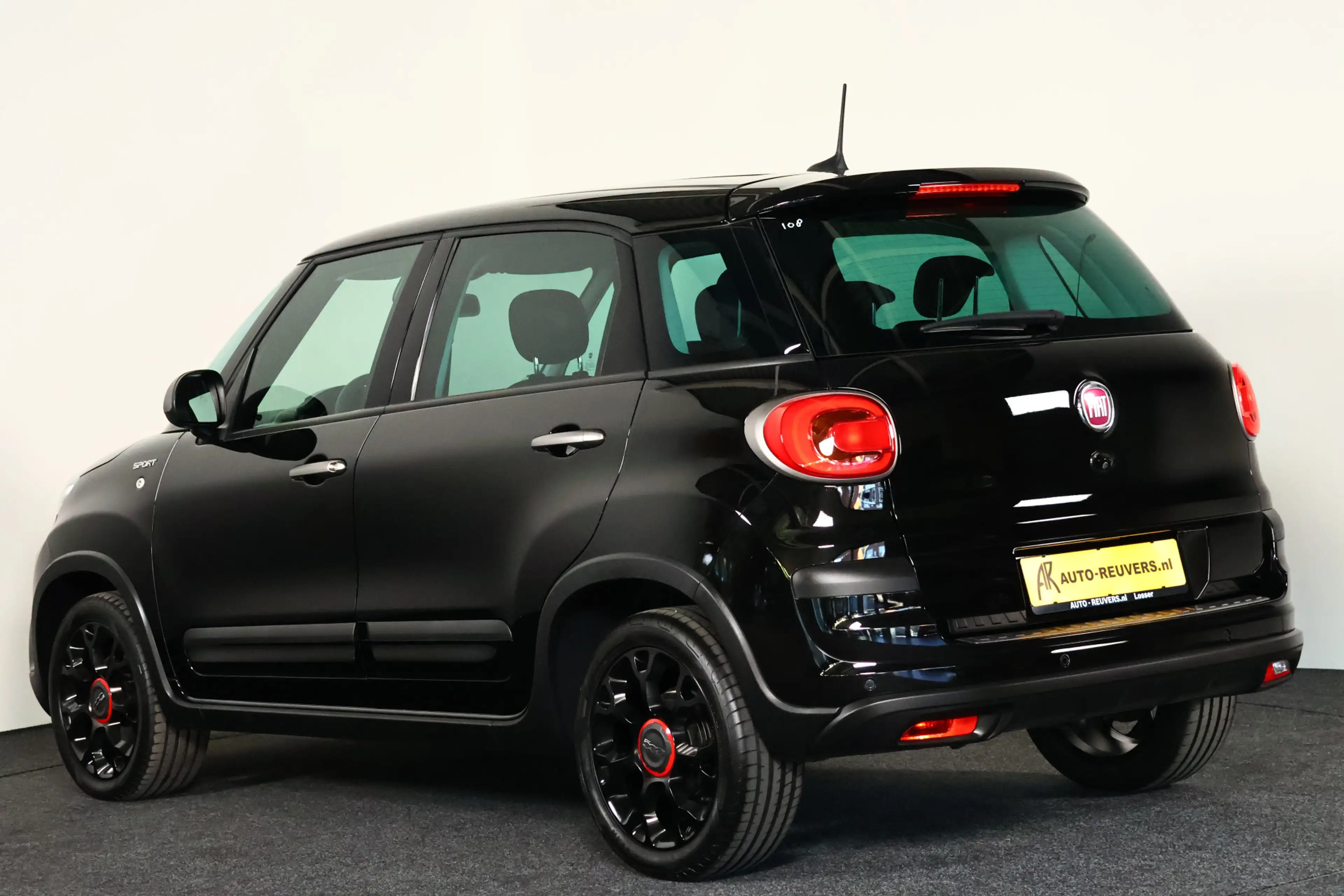Fiat 500L 1.4-16V Lounge Navi / Cruisecontrol / Bluetooth / — photo 6