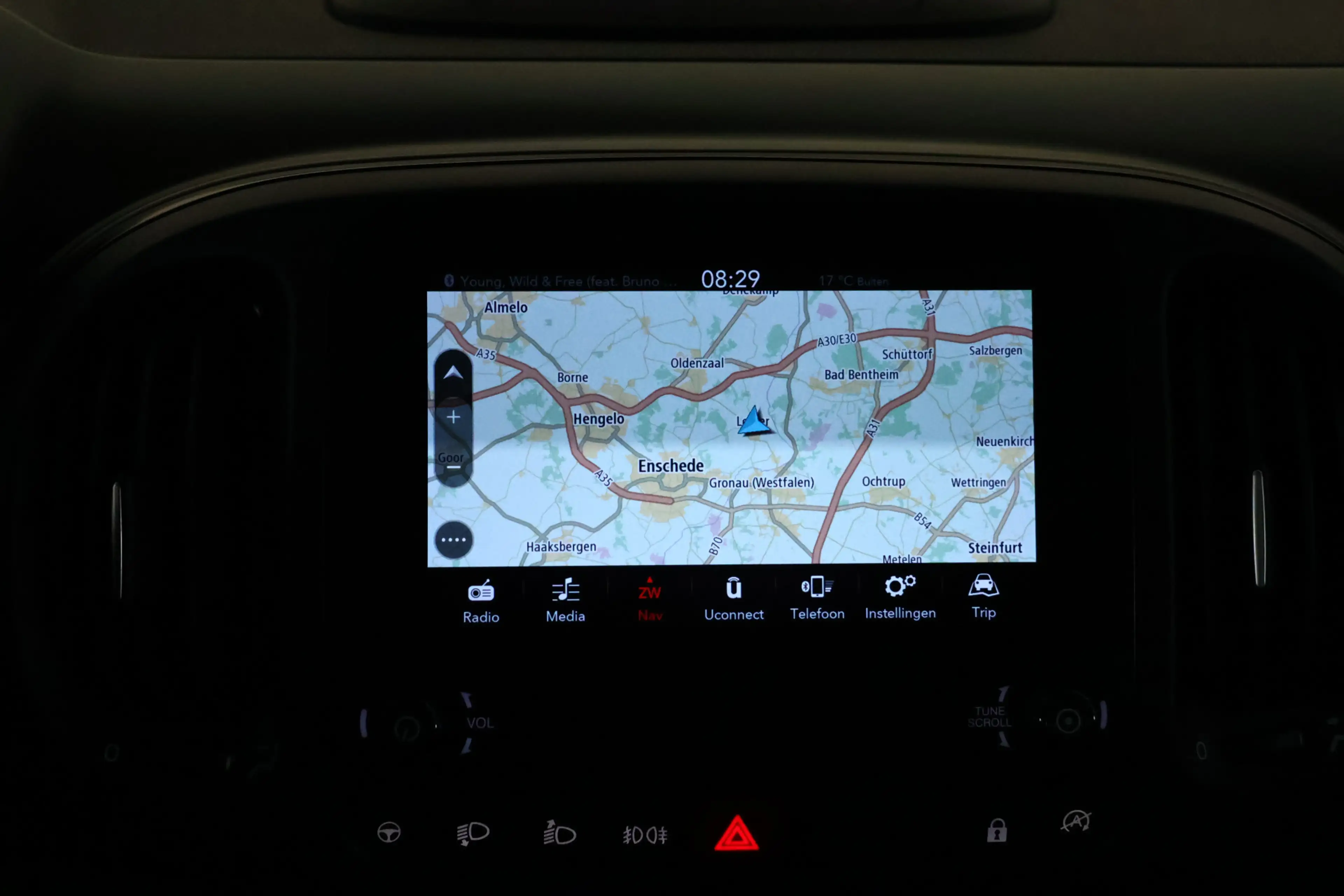 Fiat 500L 1.4-16V Lounge Navi / Cruisecontrol / Bluetooth / — photo 21